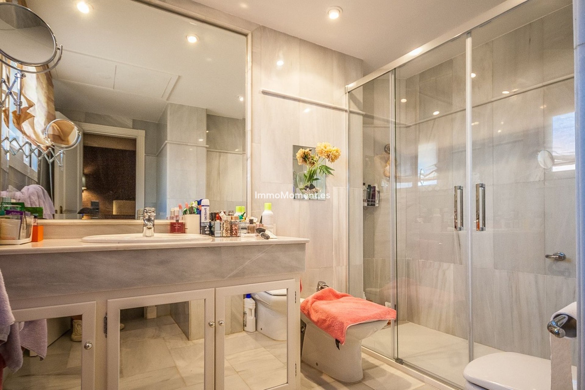 Resale - Apartment - Marbella - Elviria