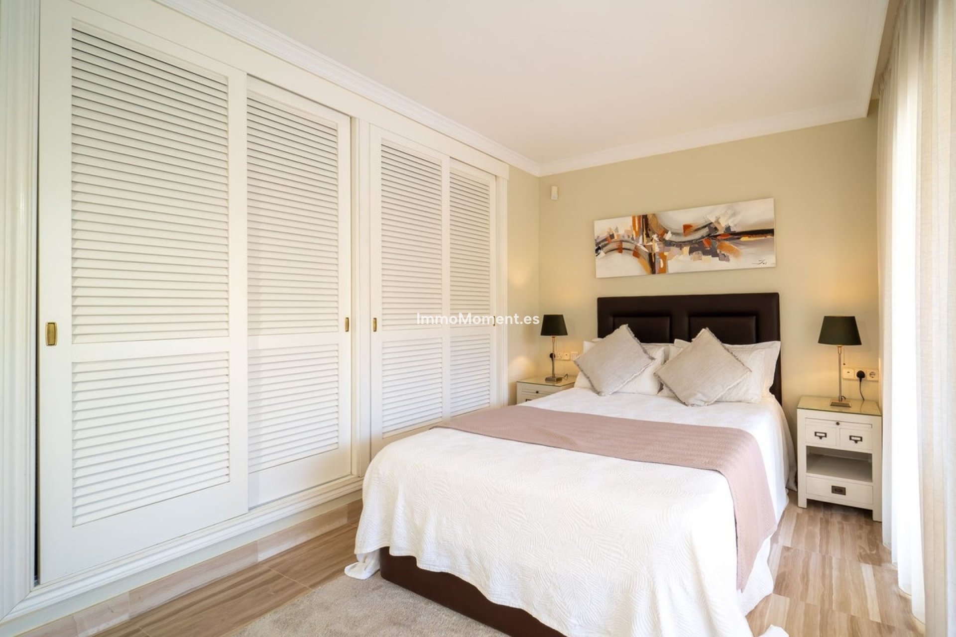 Resale - Apartment - Marbella - Elviria