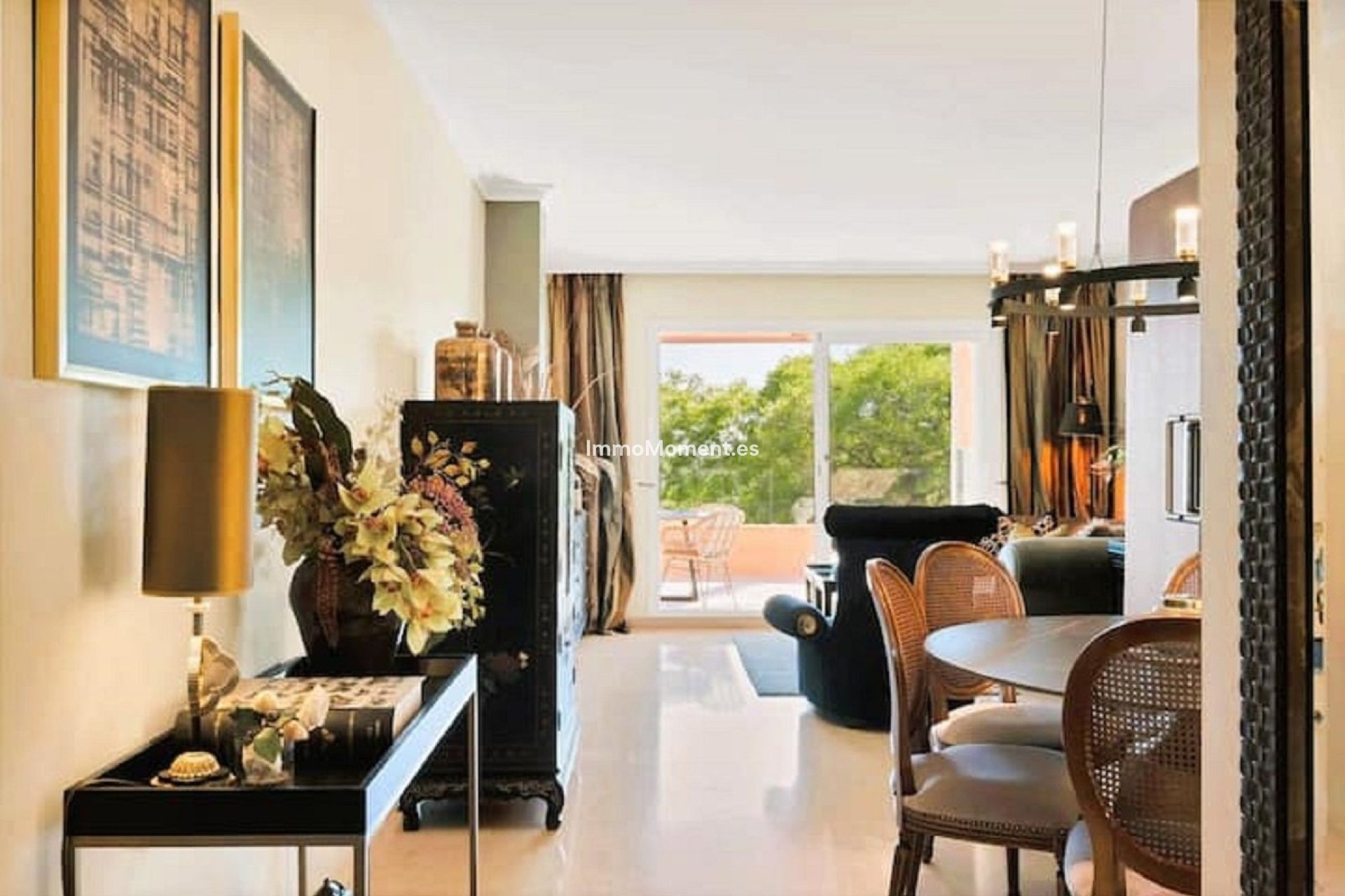 Resale - Apartment - Marbella - Elviria