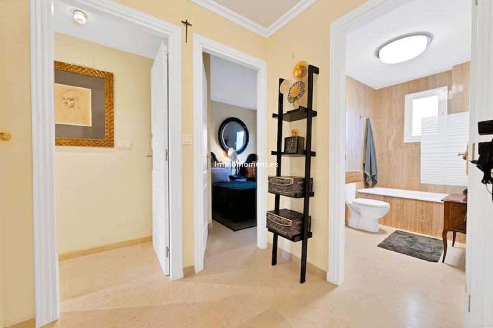 Resale - Apartment - Marbella - Elviria