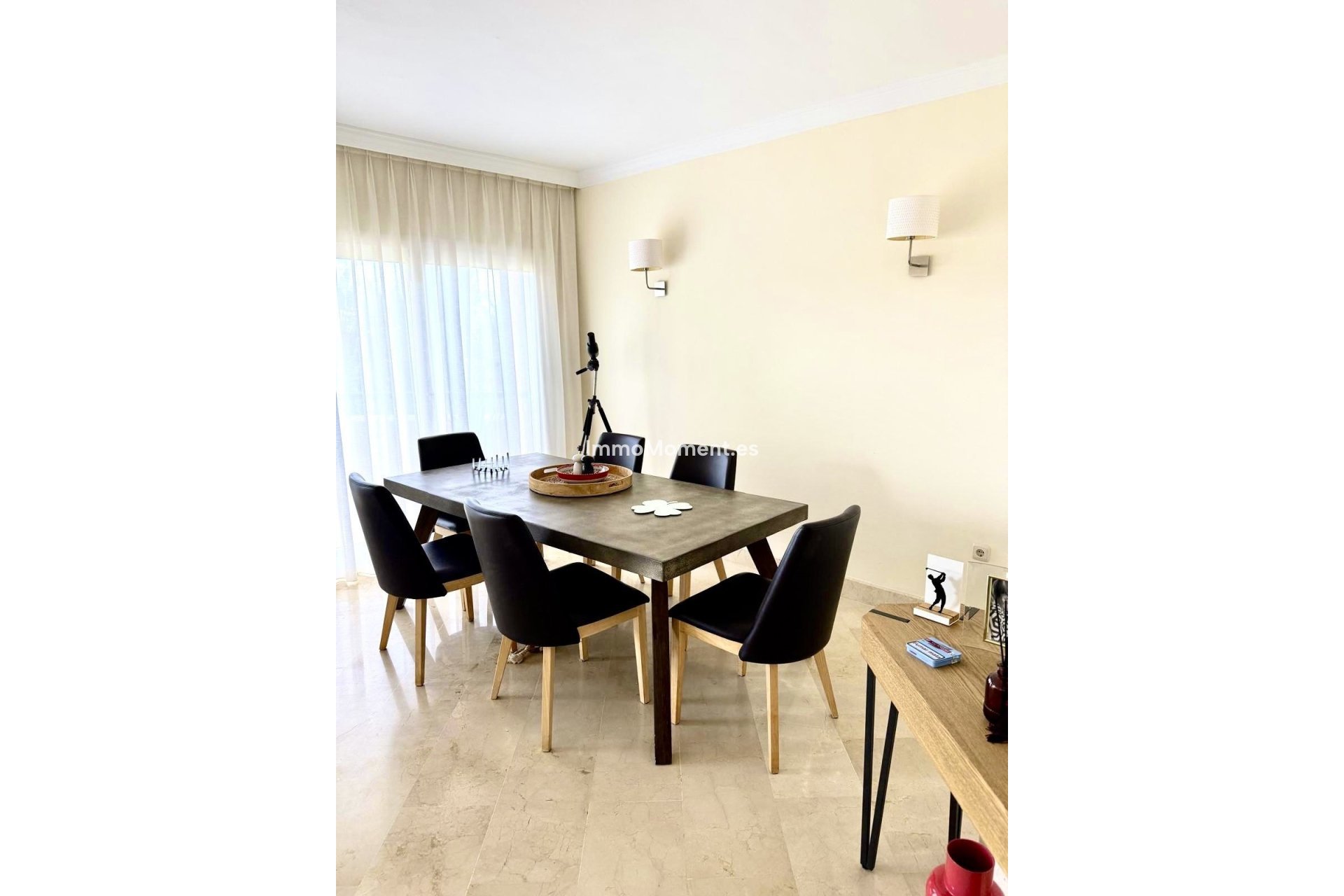 Resale - Apartment - Marbella - Elviria