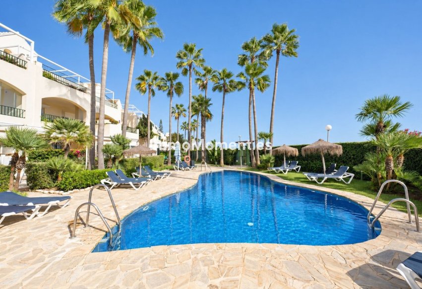 Resale - Apartment - Marbella - Elviria