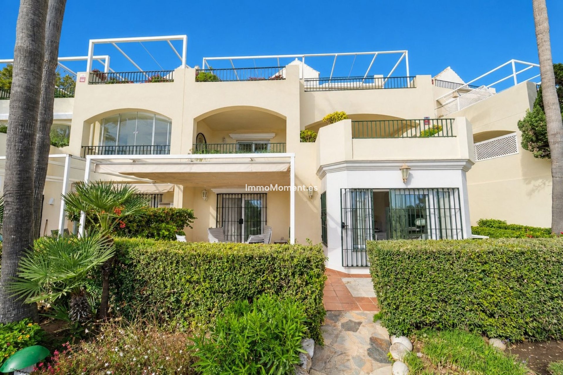 Resale - Apartment - Marbella - Elviria