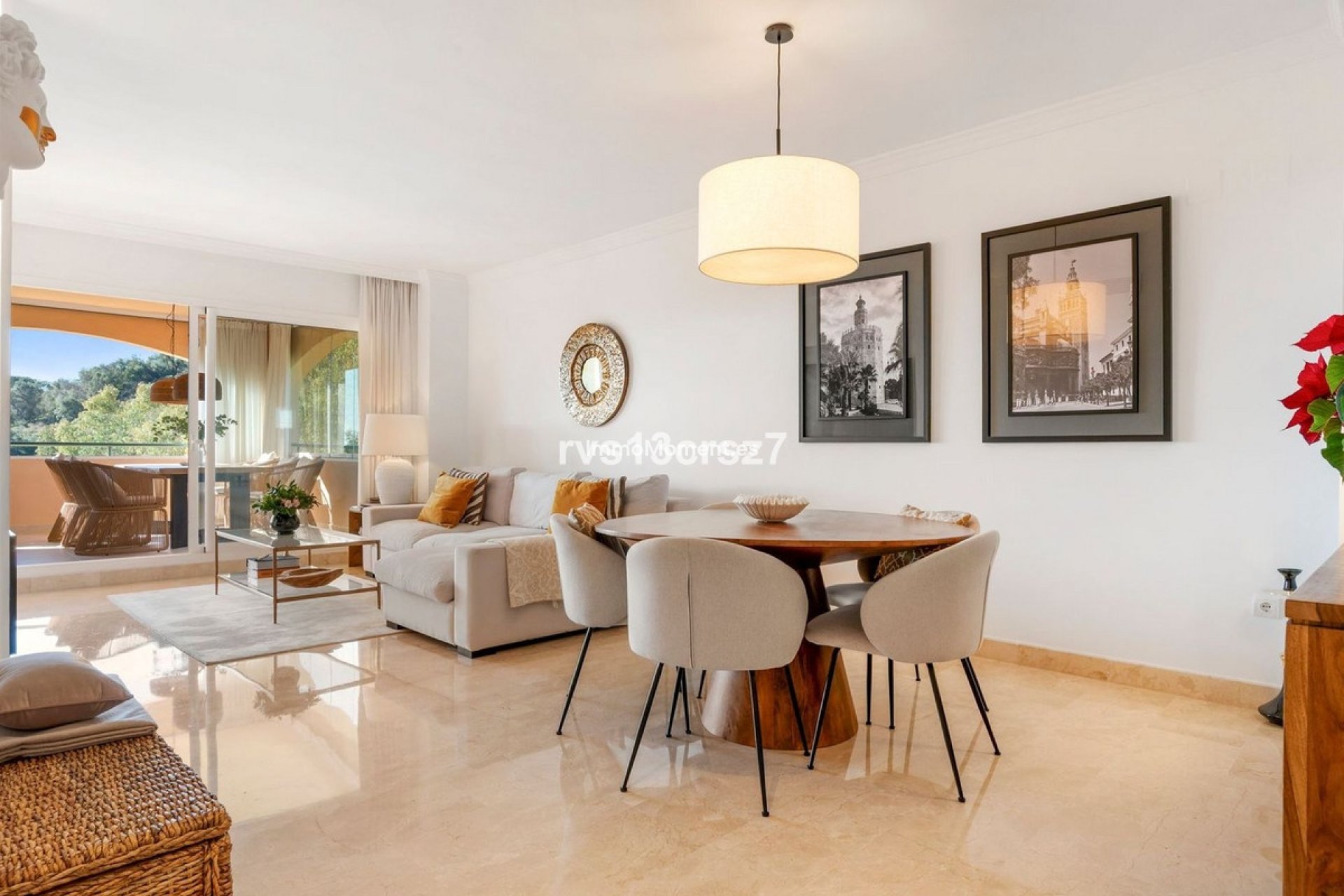 Resale - Apartment - Marbella - Elviria