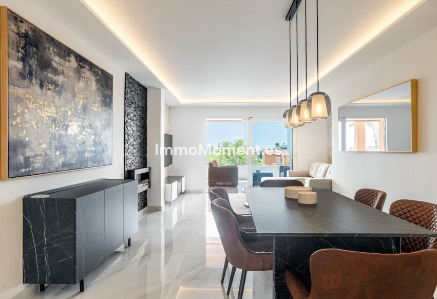 Resale - Apartment - Marbella - Elviria