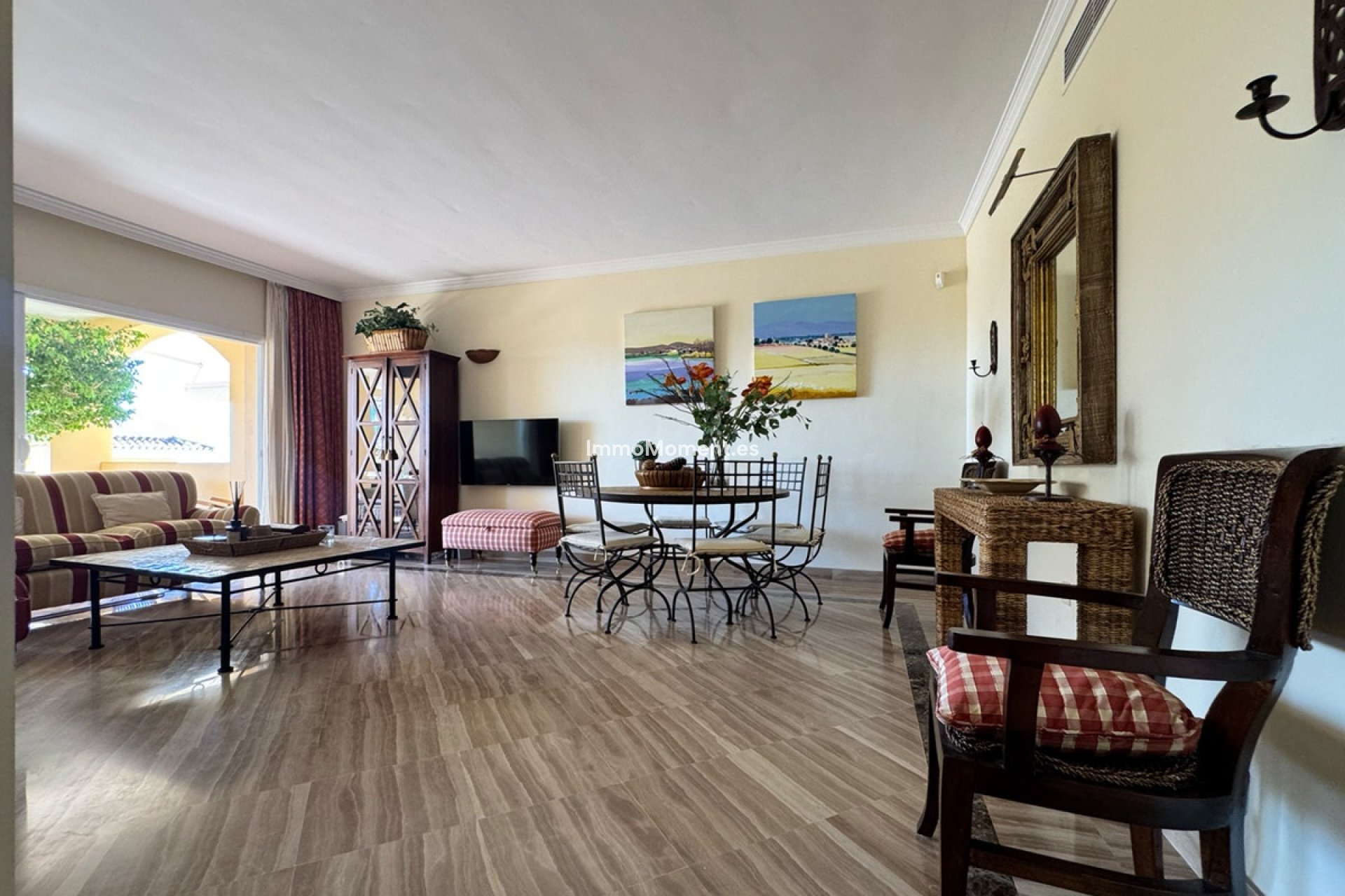 Resale - Apartment - Marbella - Elviria