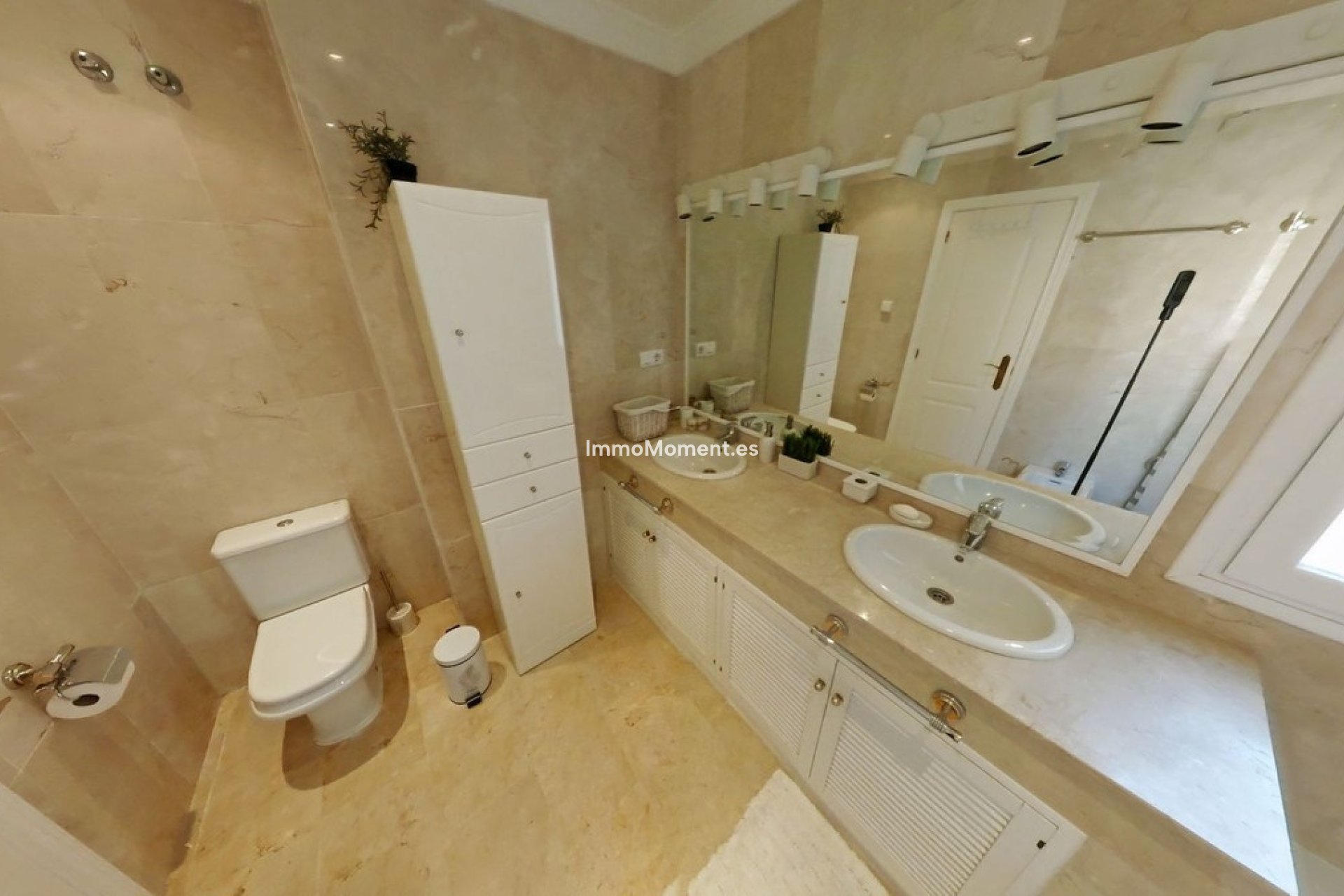Resale - Apartment - Marbella - Elviria