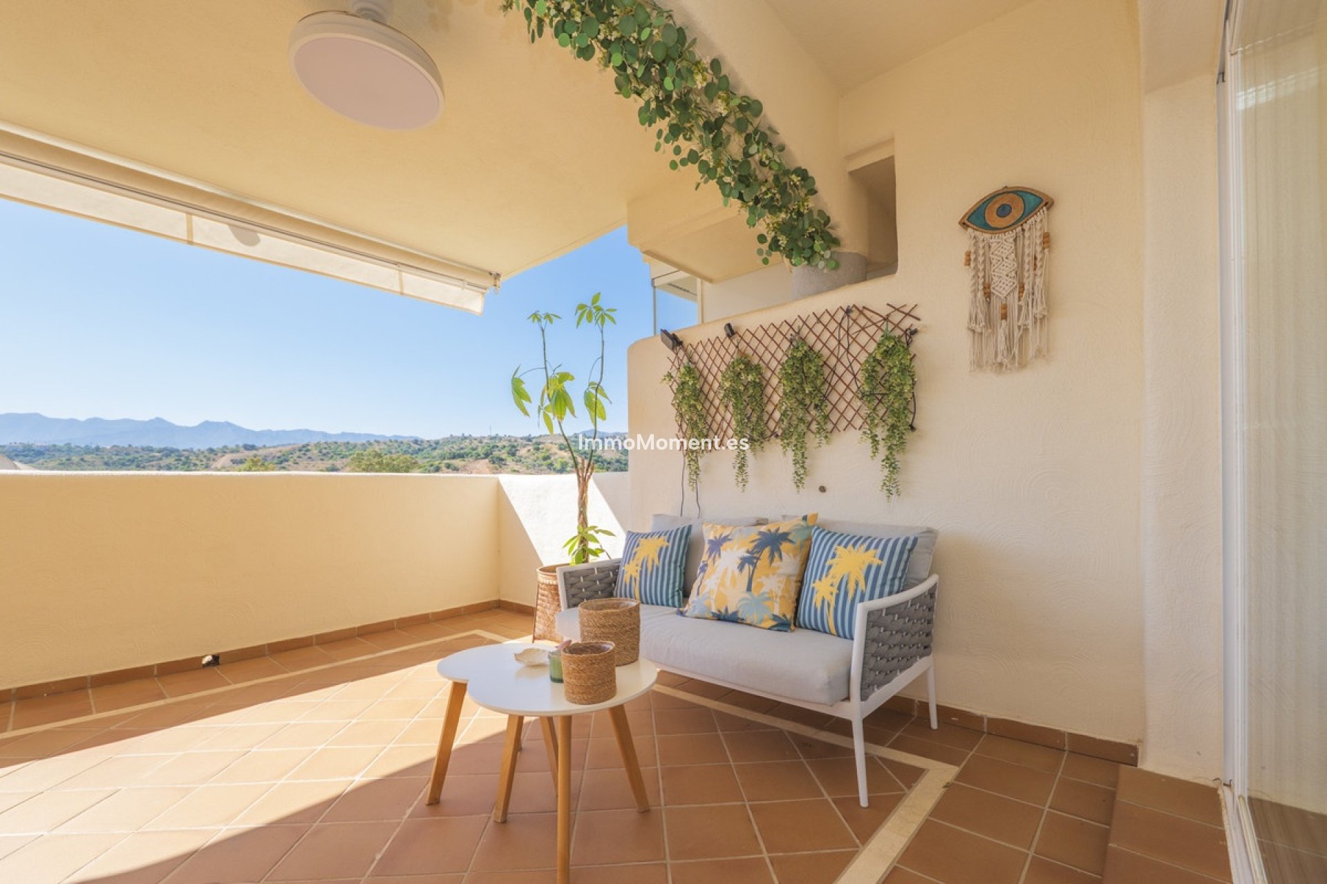 Resale - Apartment - Marbella - Elviria