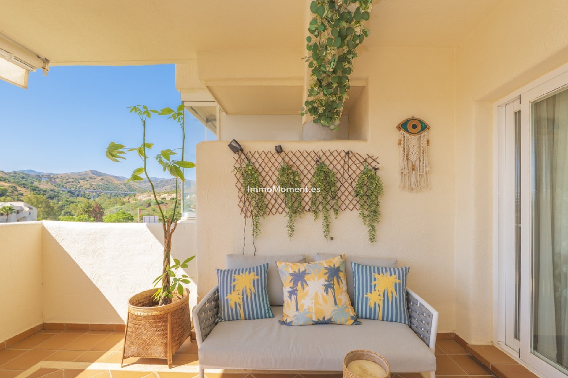 Resale - Apartment - Marbella - Elviria