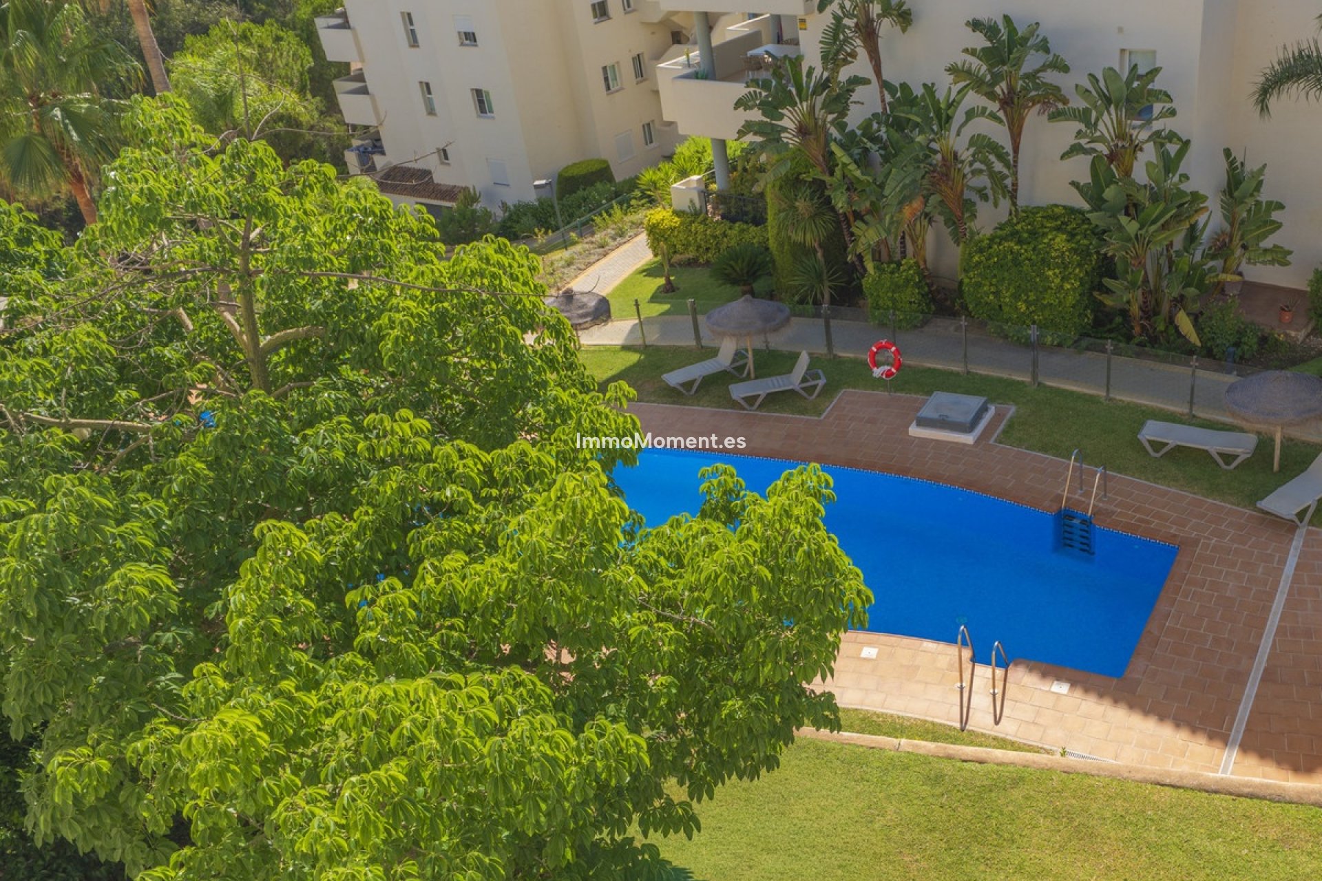 Resale - Apartment - Marbella - Elviria