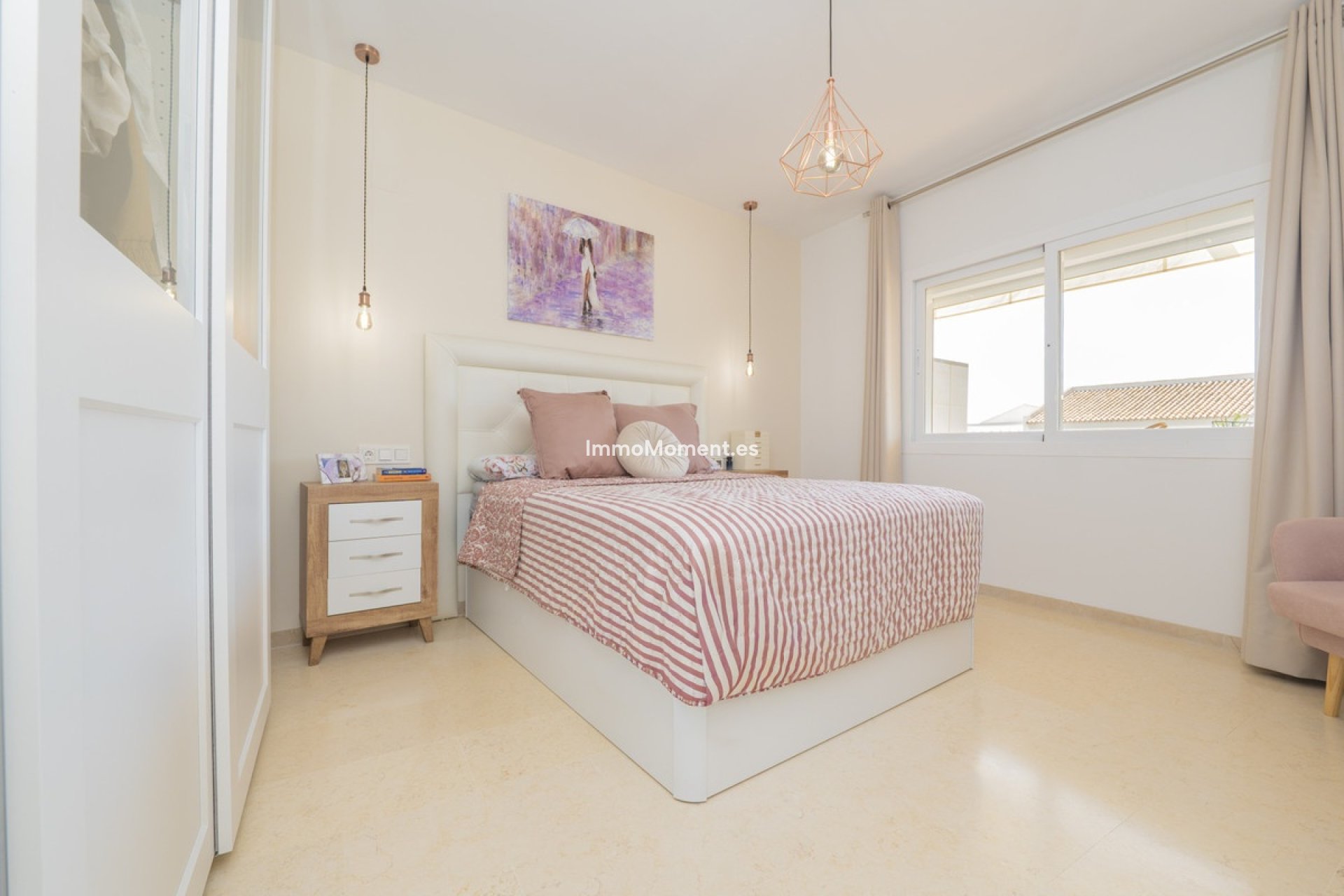 Resale - Apartment - Marbella - Elviria