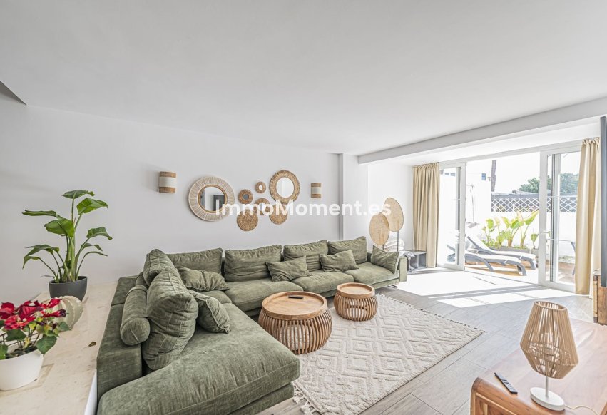 Resale - Apartment - Marbella - Elviria