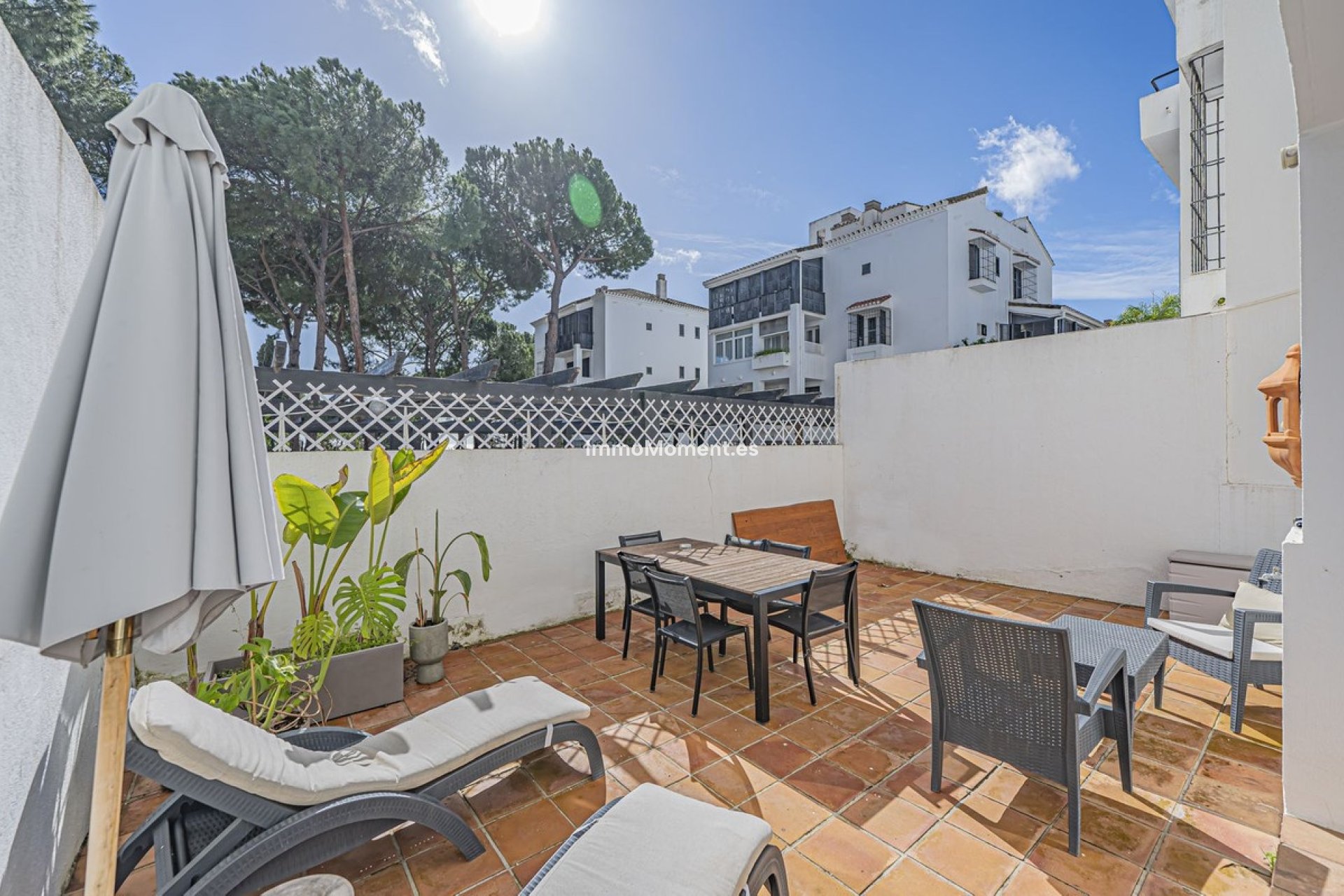 Resale - Apartment - Marbella - Elviria