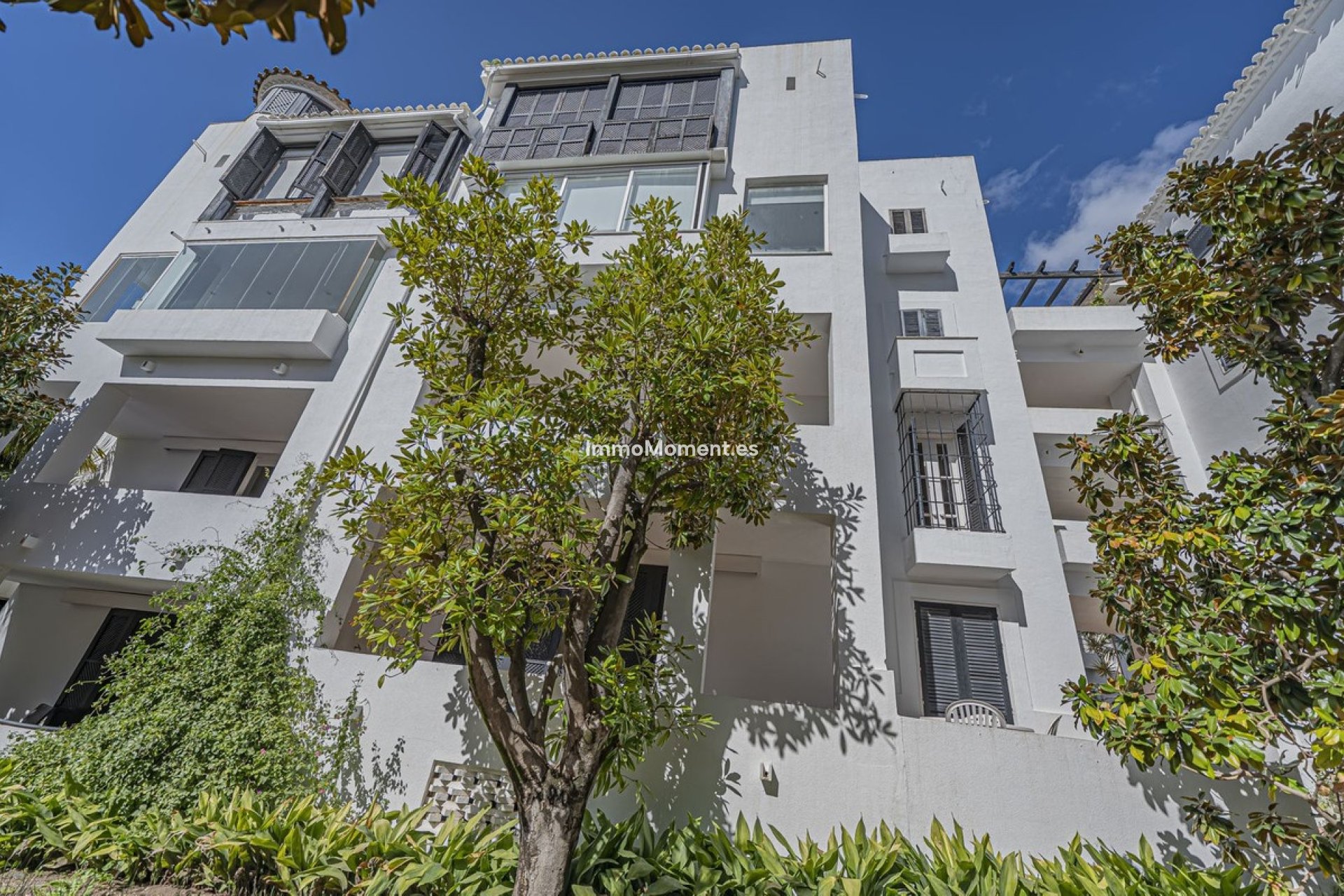 Resale - Apartment - Marbella - Elviria