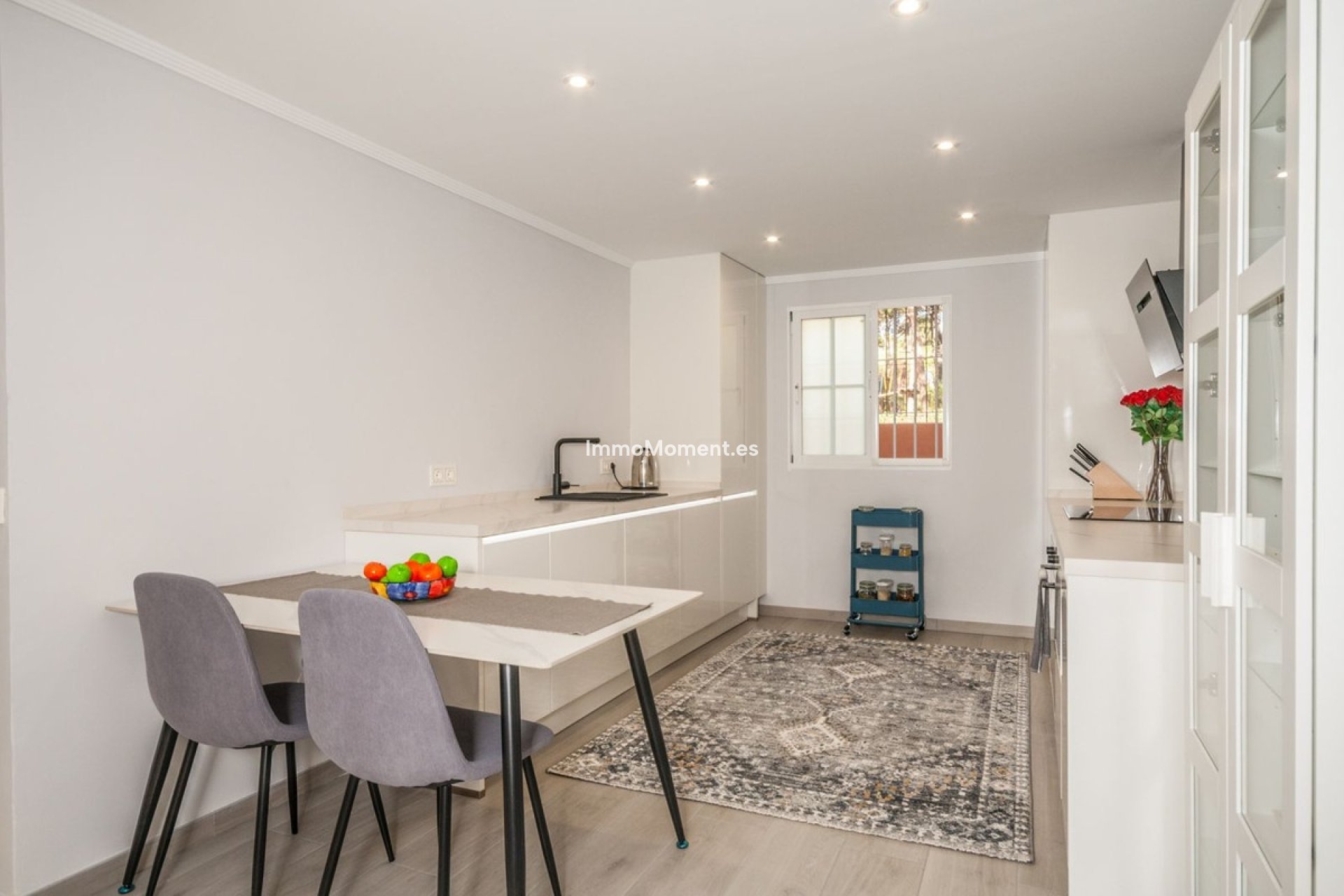 Resale - Apartment - Marbella - Elviria