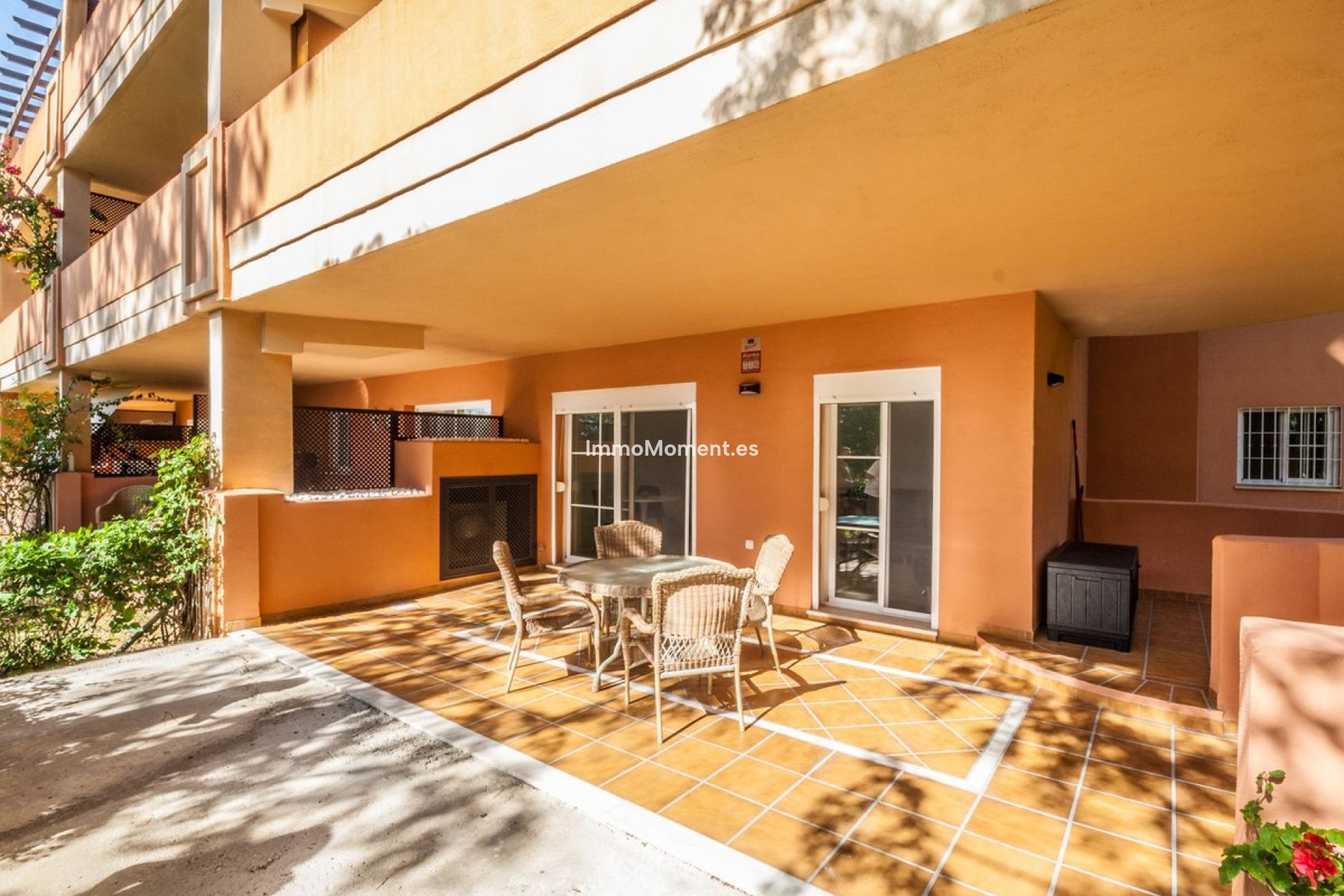 Resale - Apartment - Marbella - Elviria