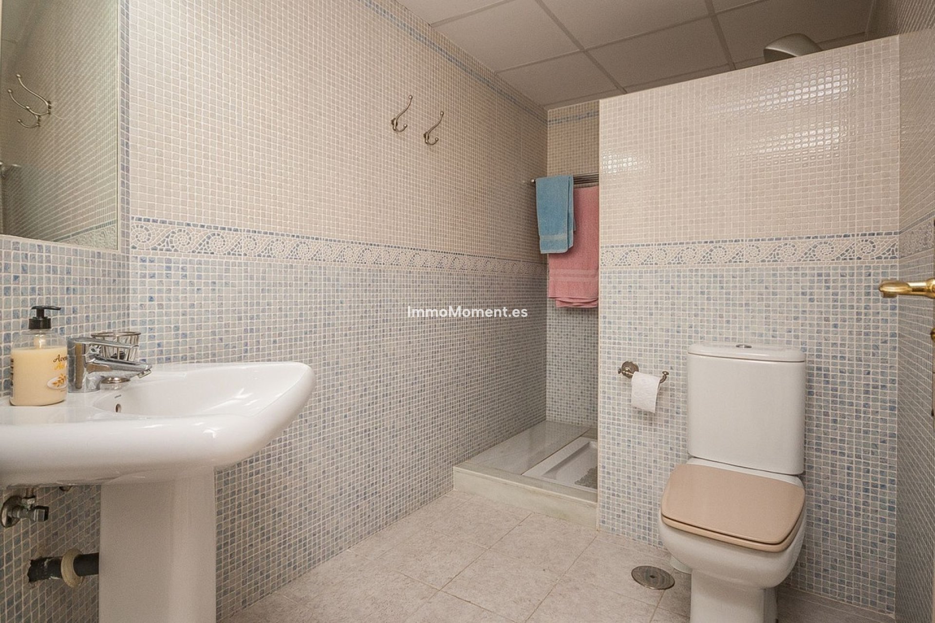 Resale - Apartment - Marbella - Elviria