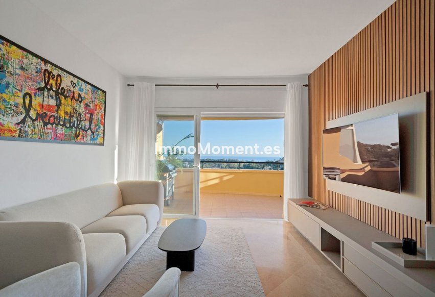Resale - Apartment - Marbella - Elviria