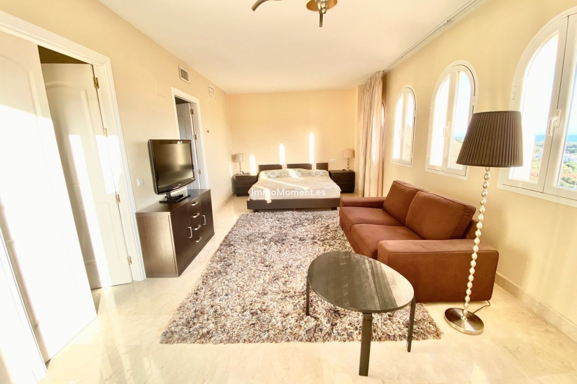 Resale - Apartment - Marbella - Elviria