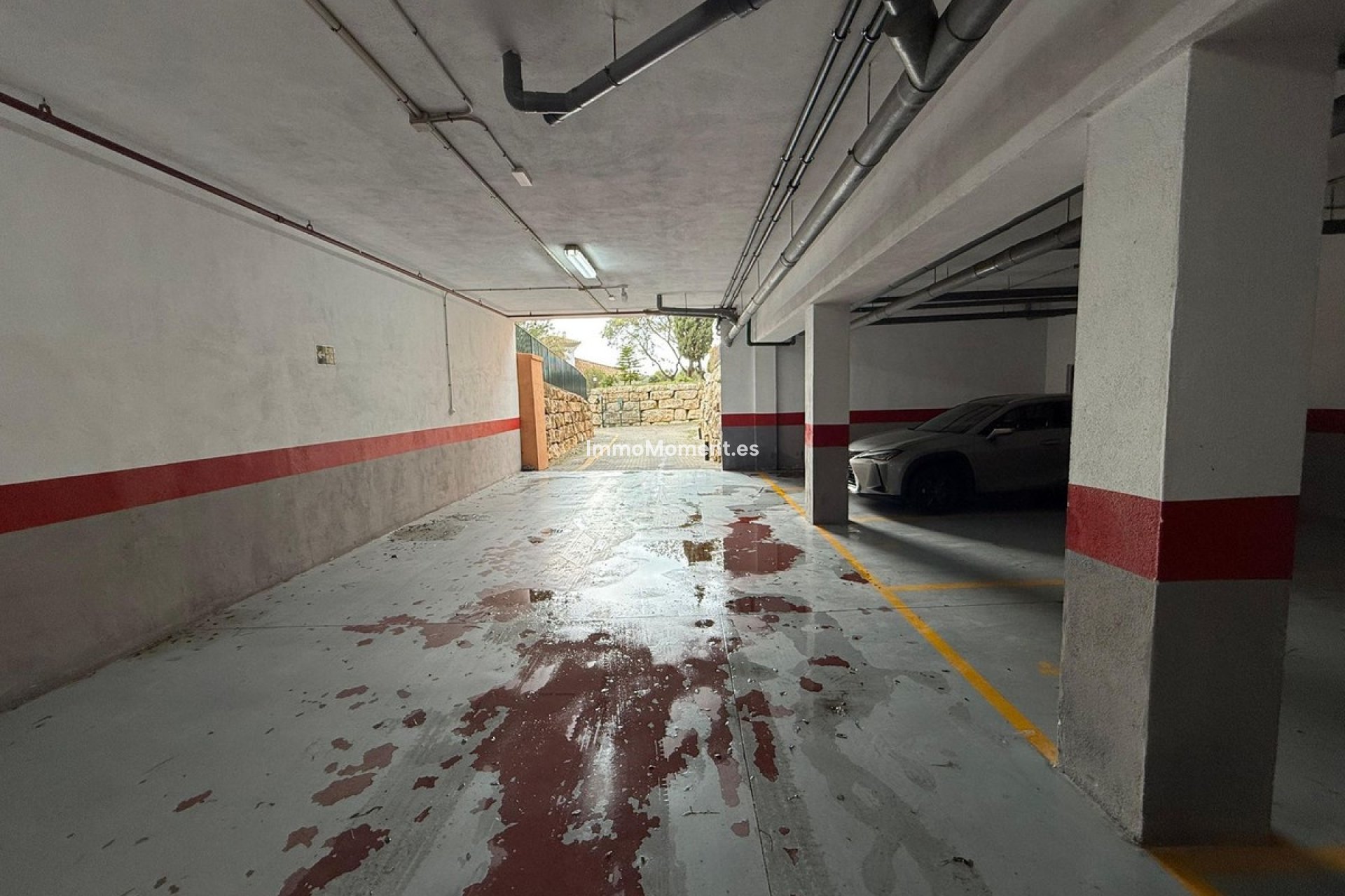 Resale - Apartment - Marbella - Elviria