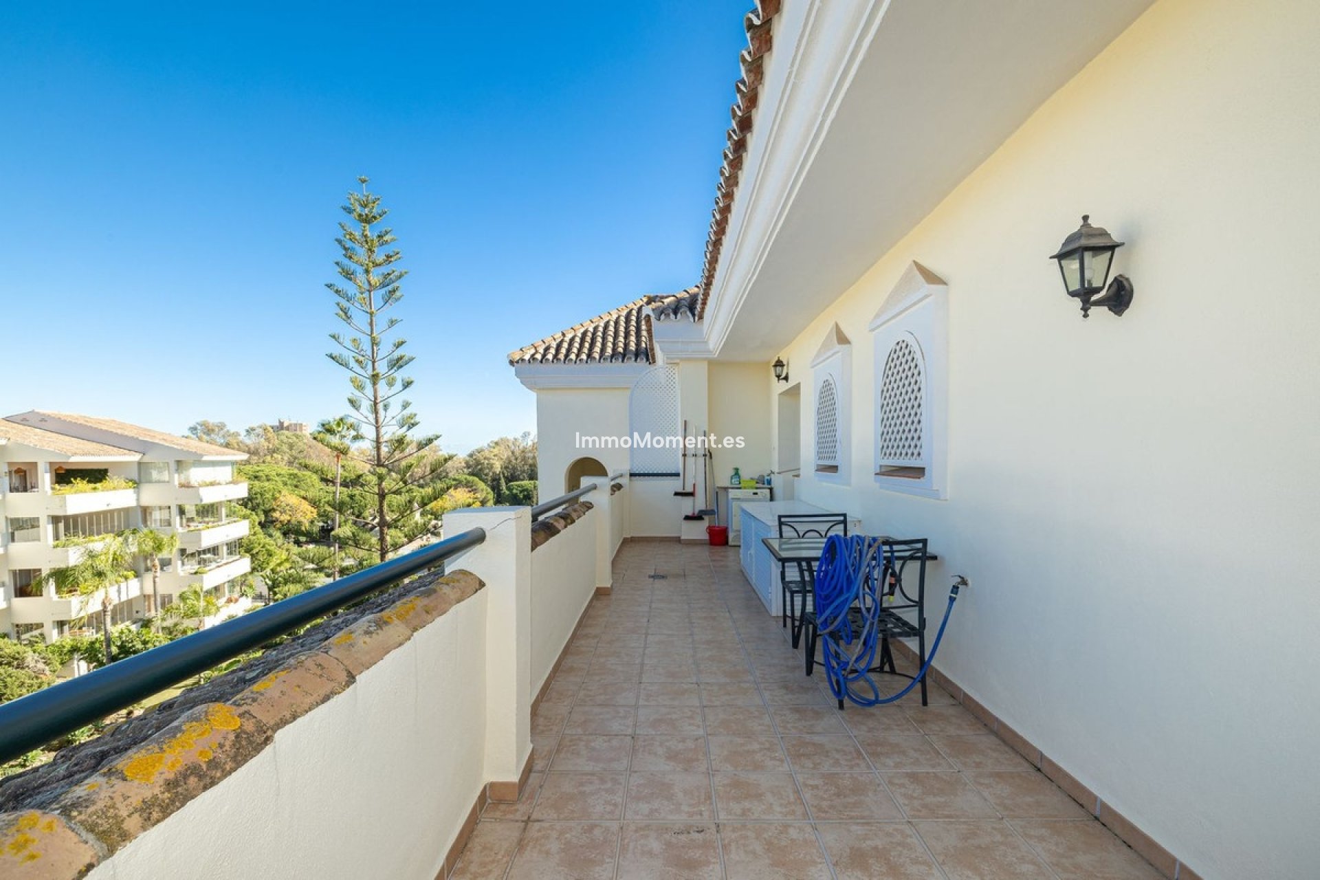 Resale - Apartment - Marbella - Elviria