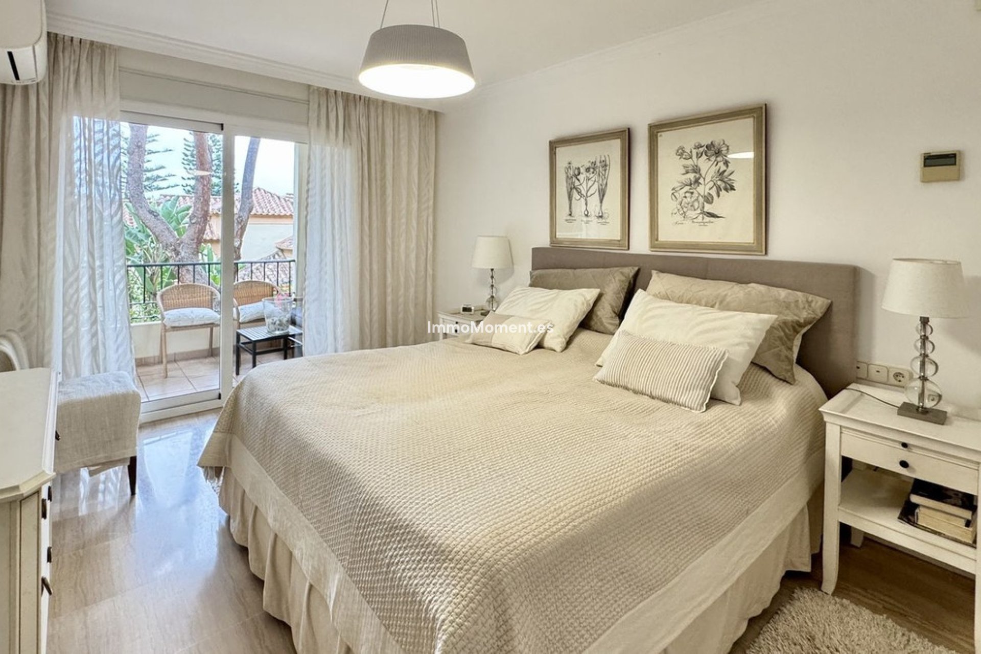 Resale - Apartment - Marbella - Elviria