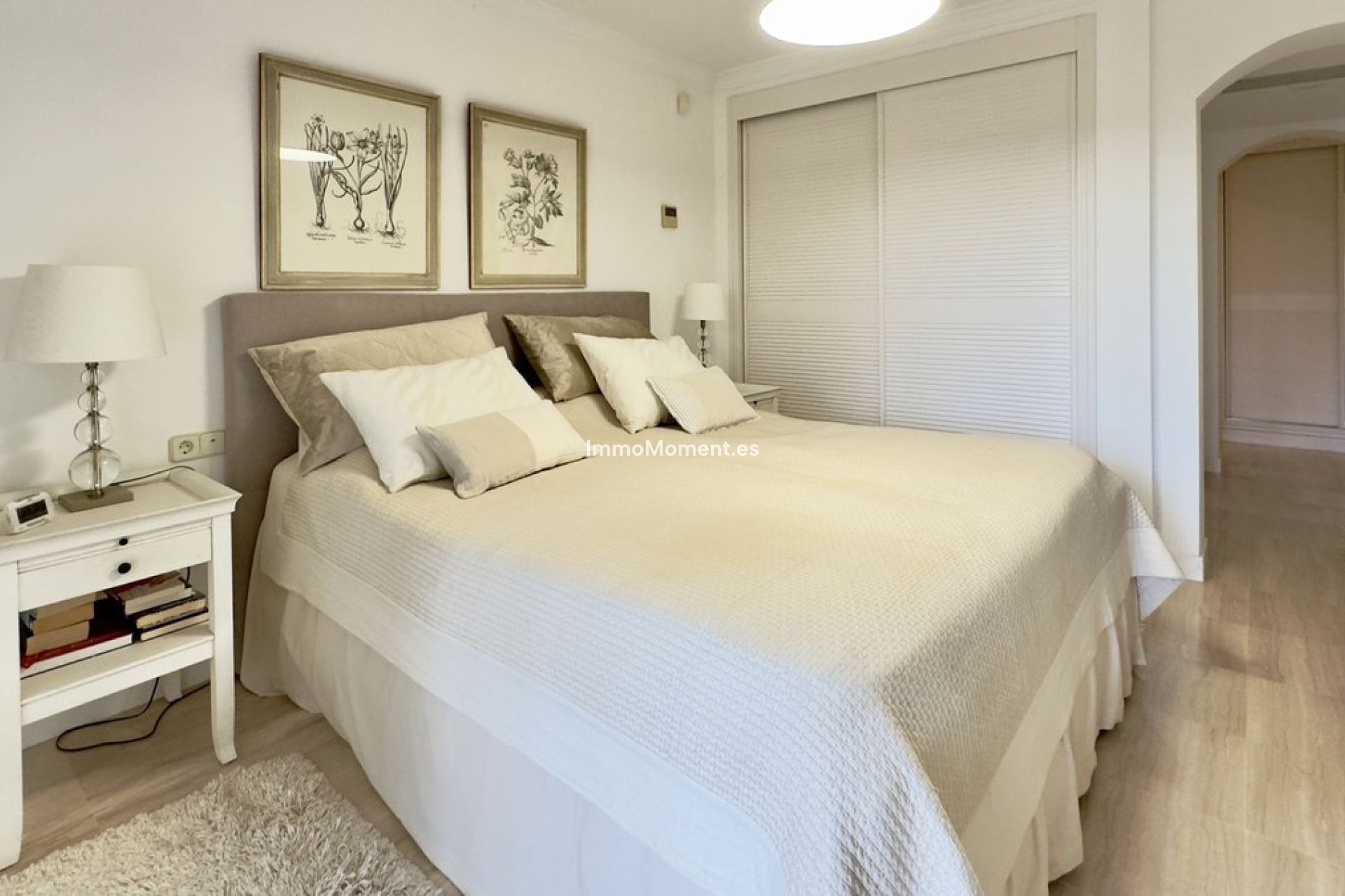 Resale - Apartment - Marbella - Elviria