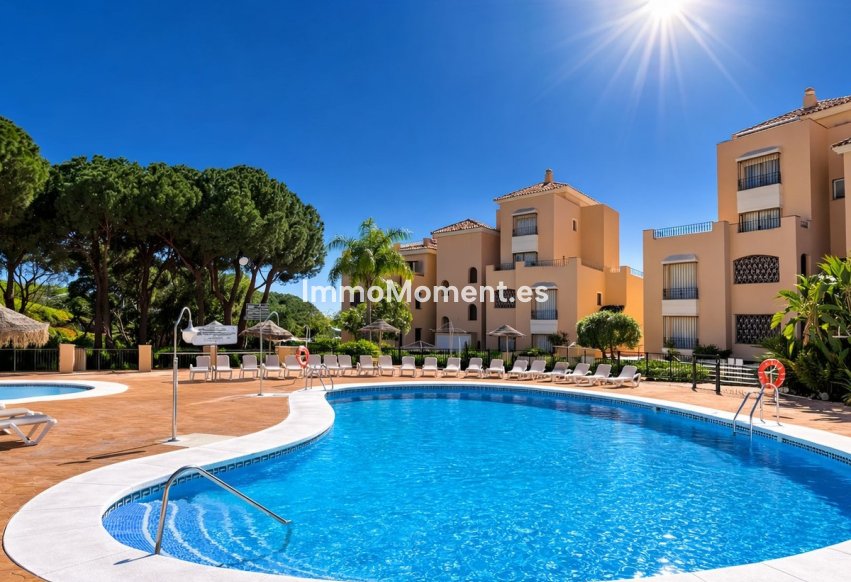 Resale - Apartment - Marbella - Elviria