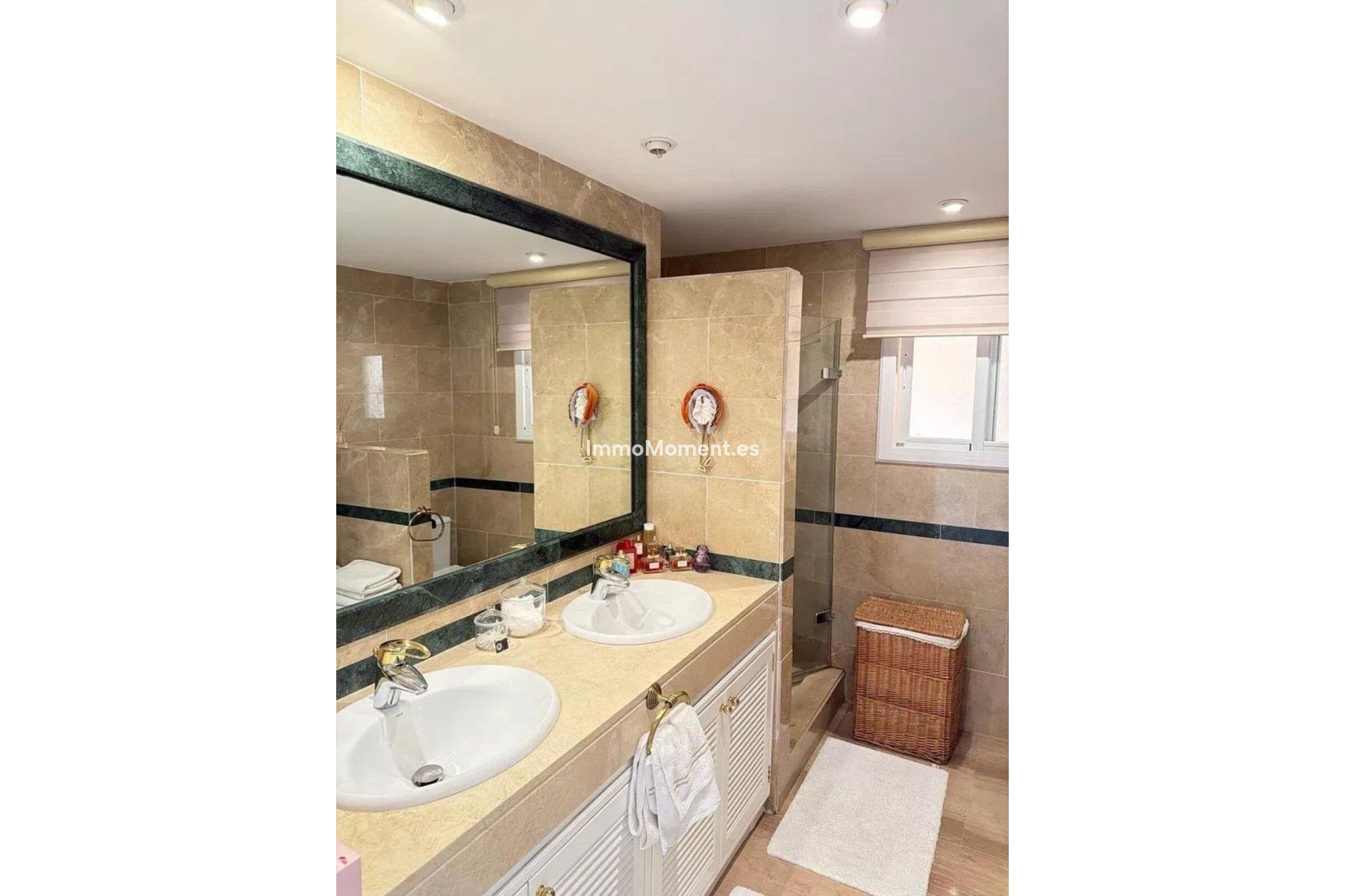 Resale - Apartment - Marbella - Elviria