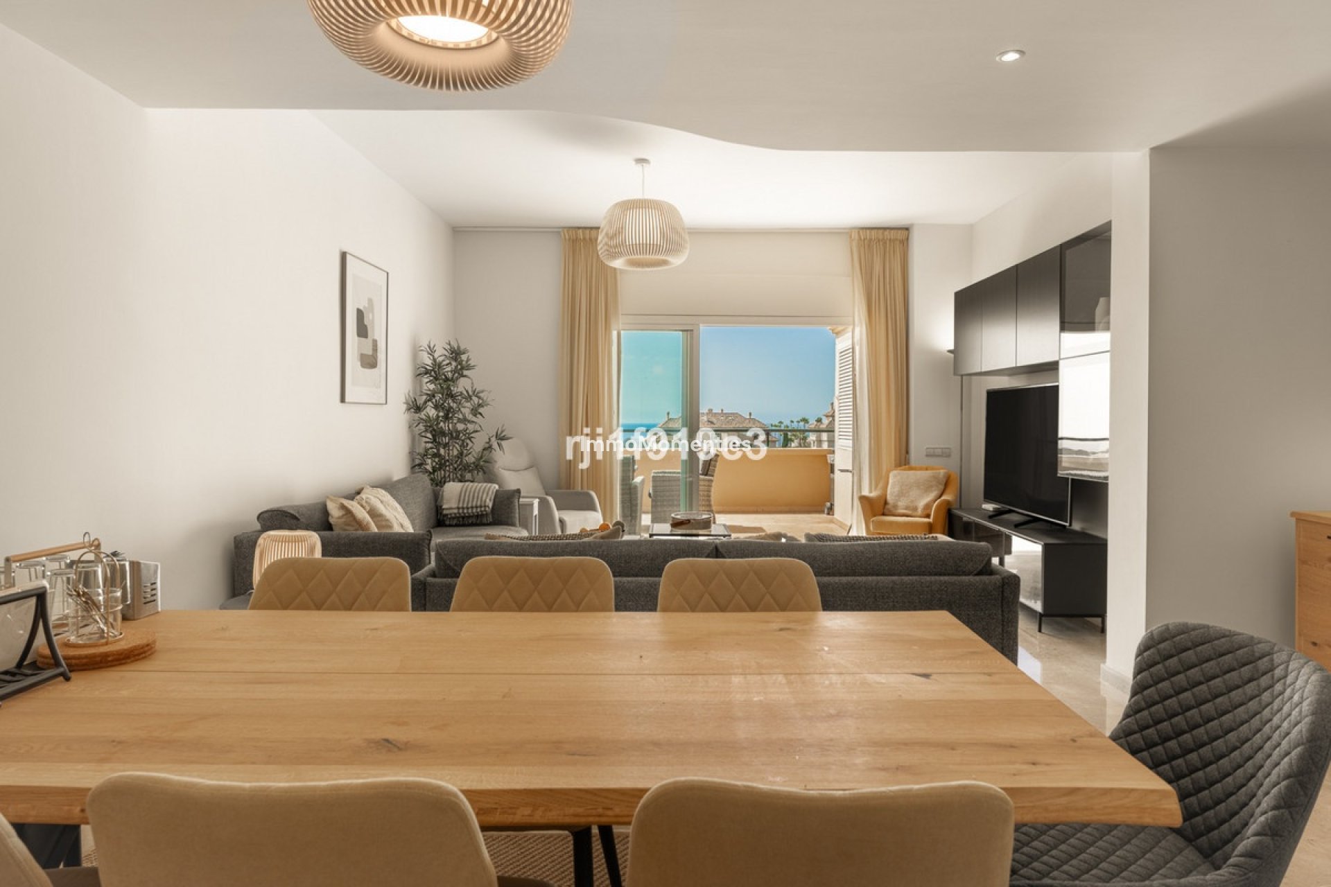 Resale - Apartment - Marbella - Elviria