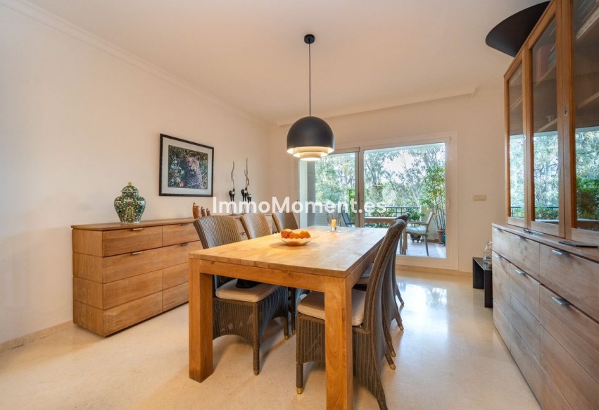 Resale - Apartment - Marbella - Elviria