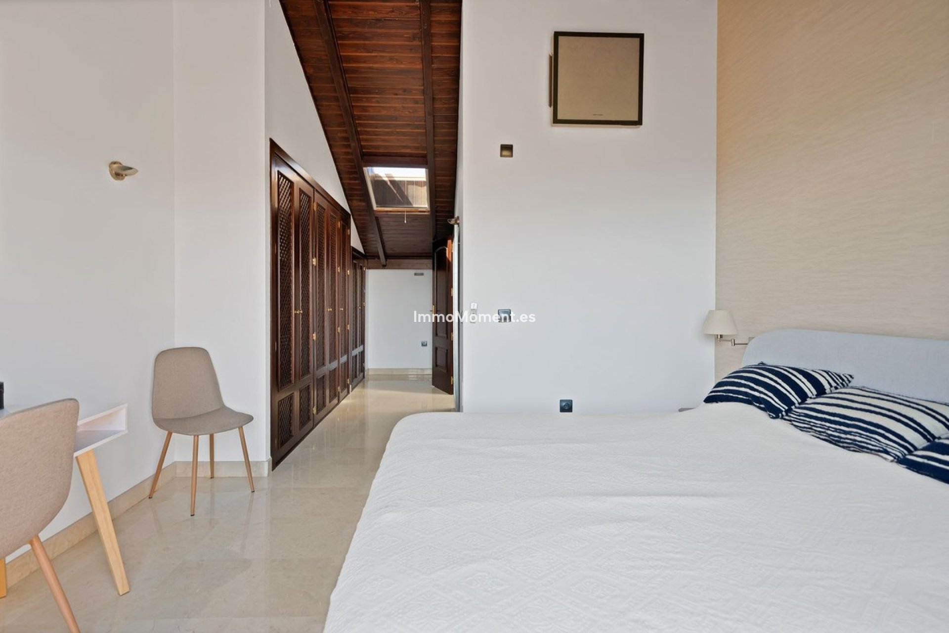 Resale - Apartment - Marbella - Elviria