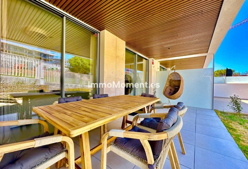 Resale - Apartment - Marbella - Elviria