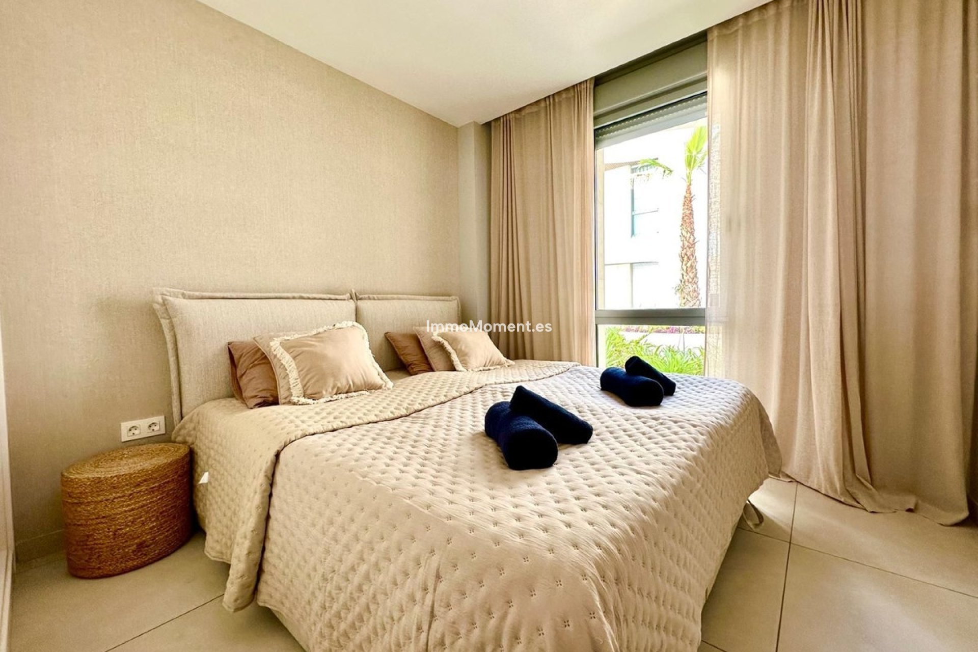 Resale - Apartment - Marbella - Elviria