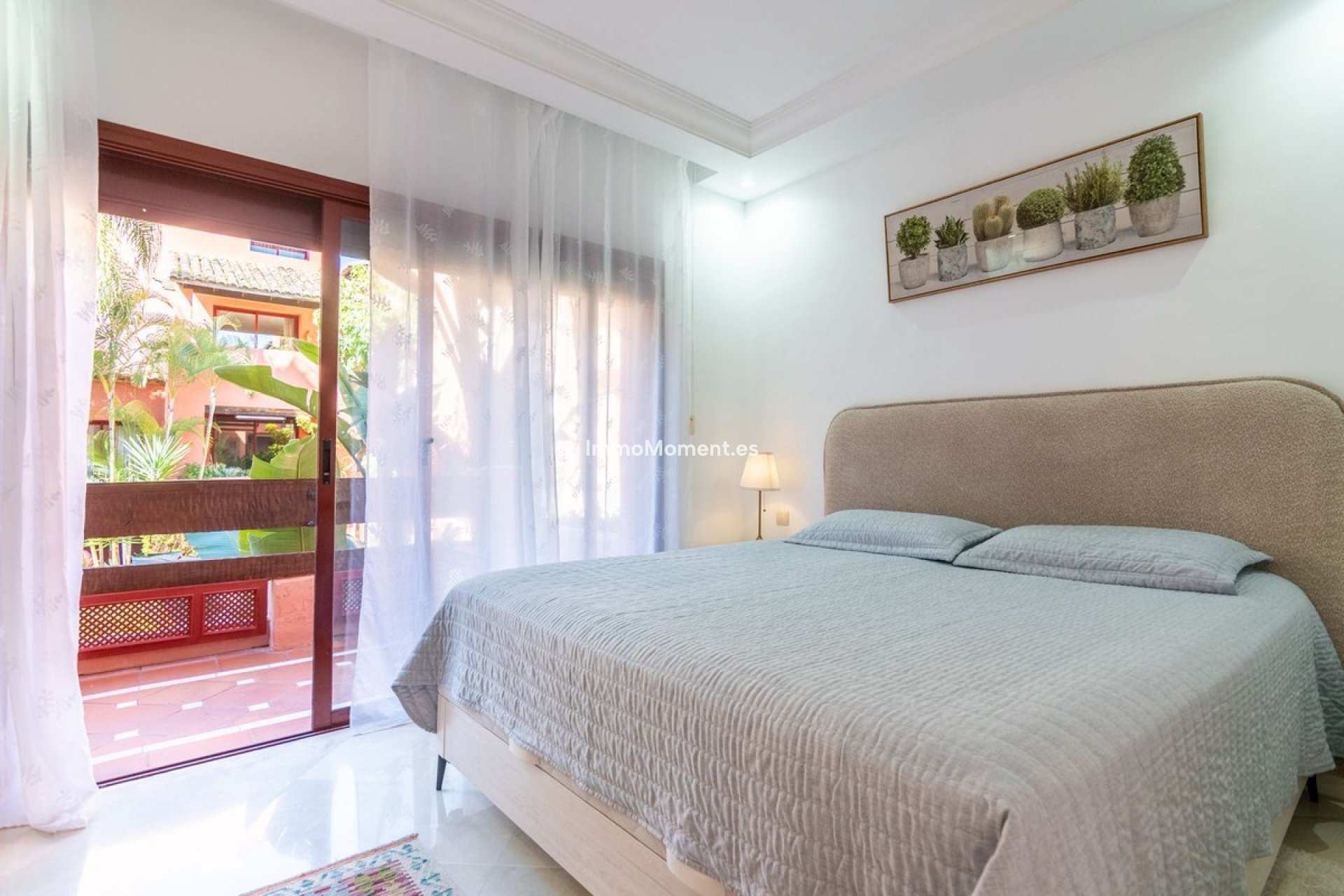 Resale - Apartment - Marbella - Elviria
