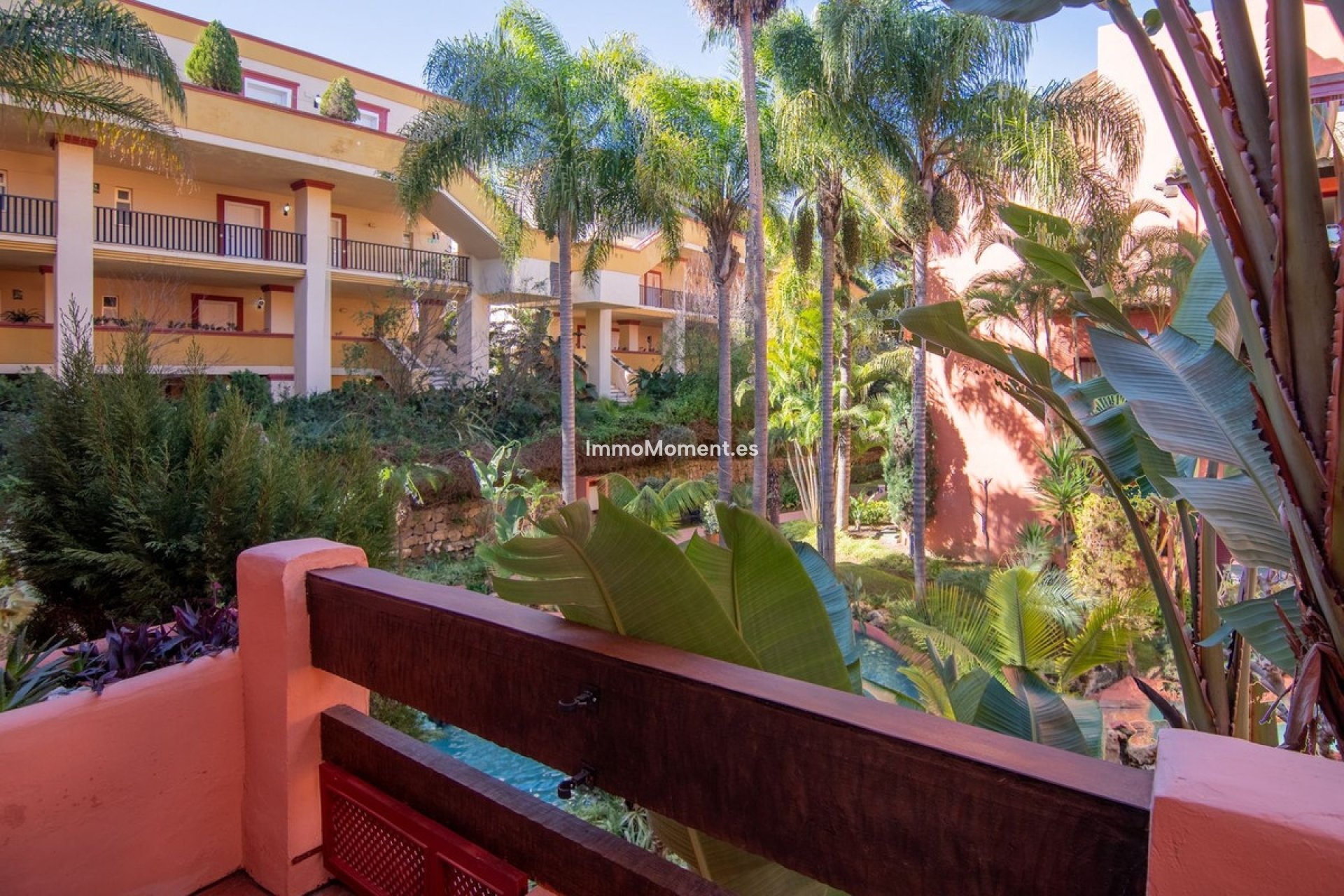Resale - Apartment - Marbella - Elviria