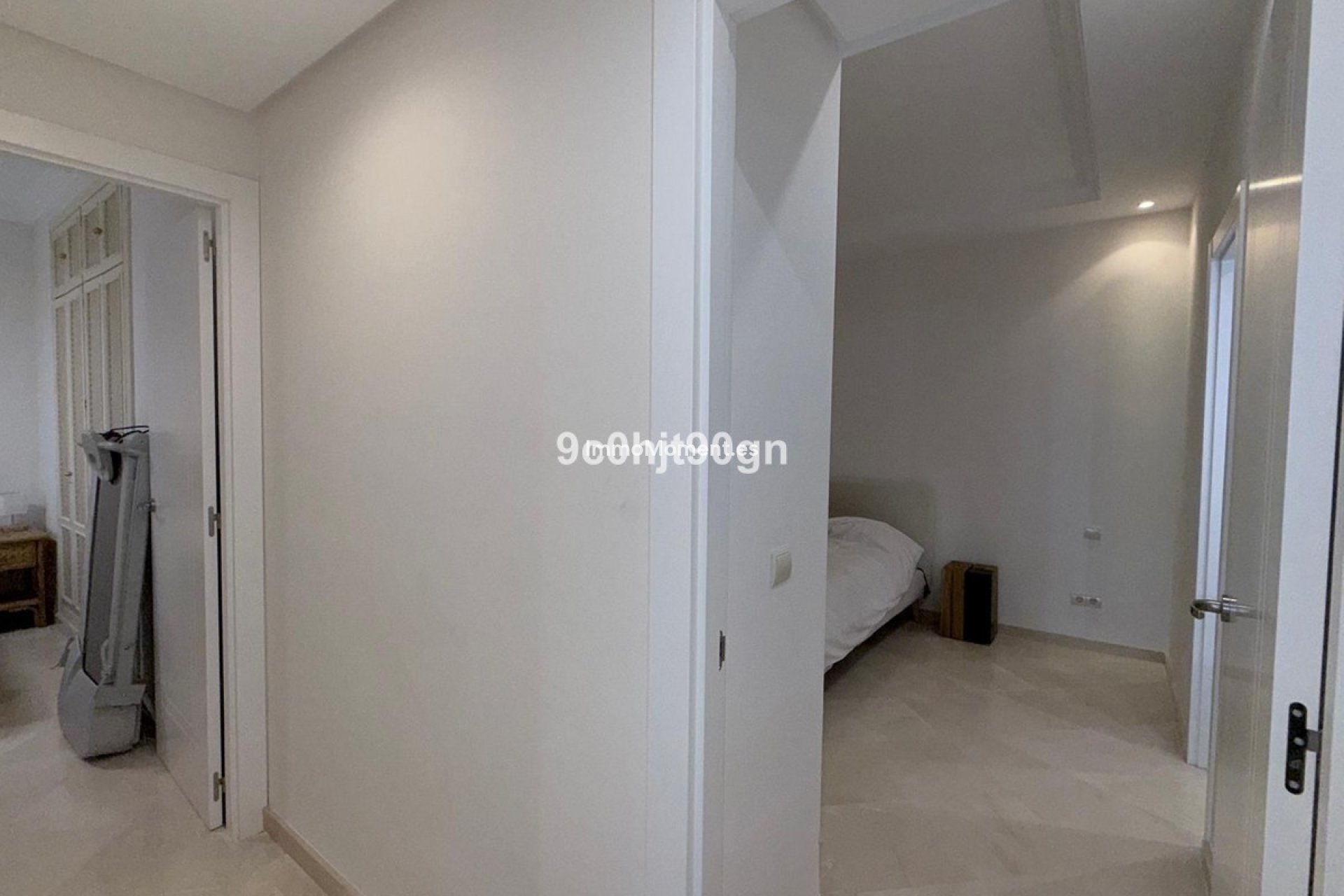 Resale - Apartment - Marbella - Elviria