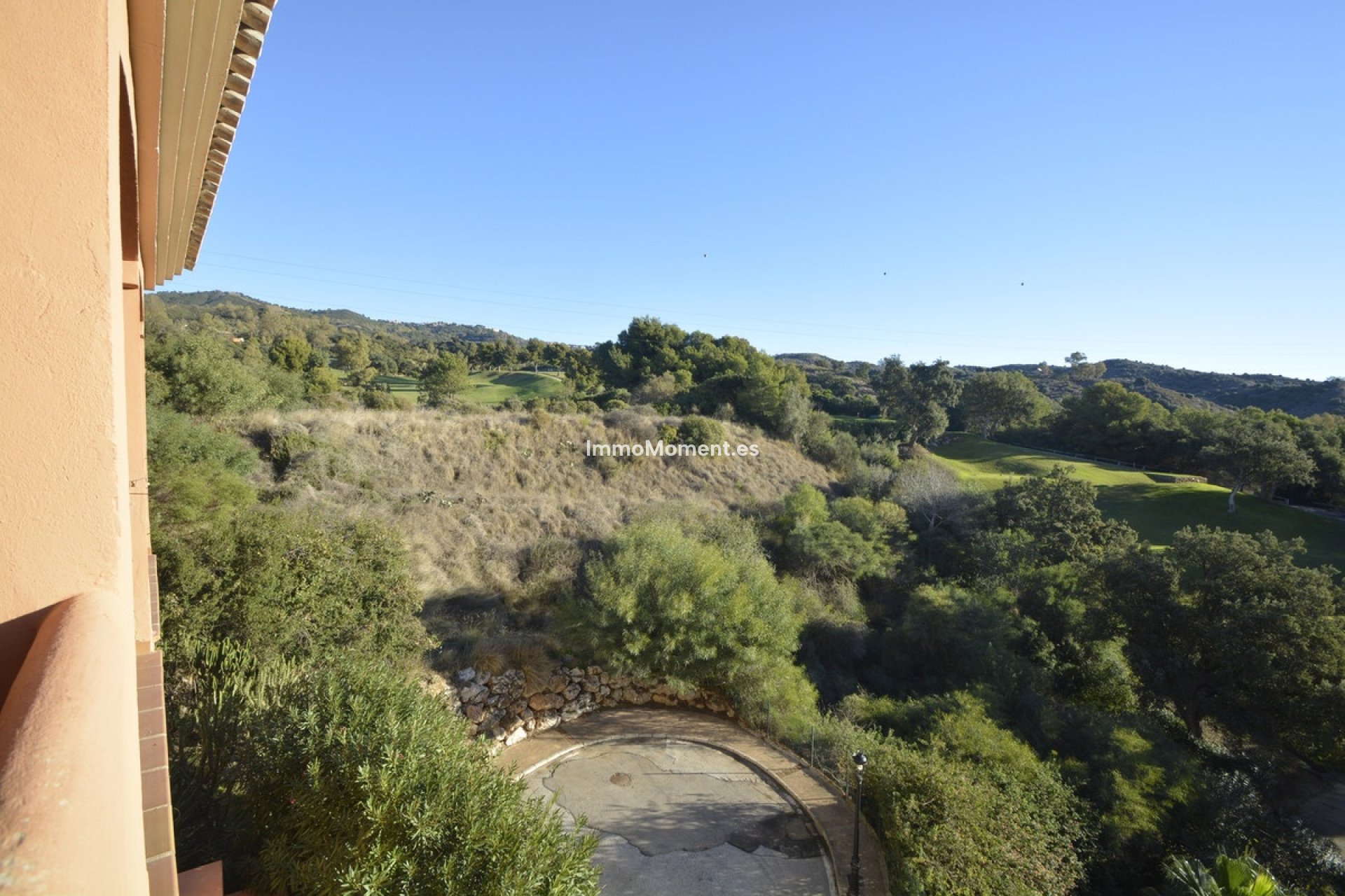 Resale - Apartment - Marbella - Elviria