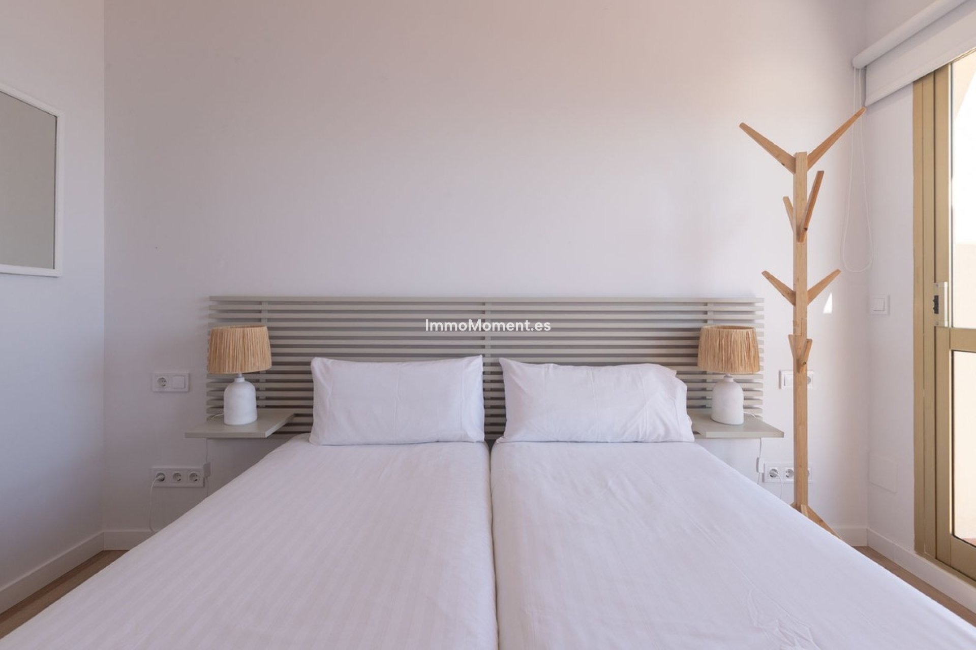 Resale - Apartment - Marbella - Elviria