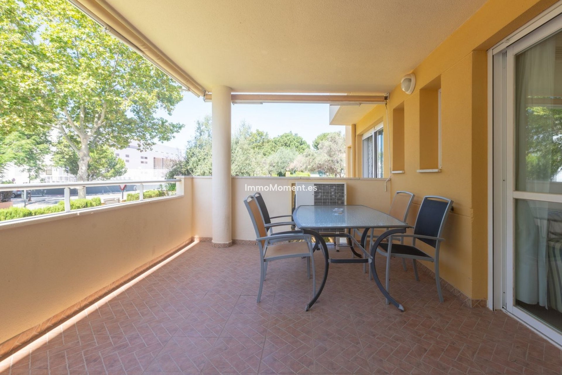 Resale - Apartment - Marbella - Elviria