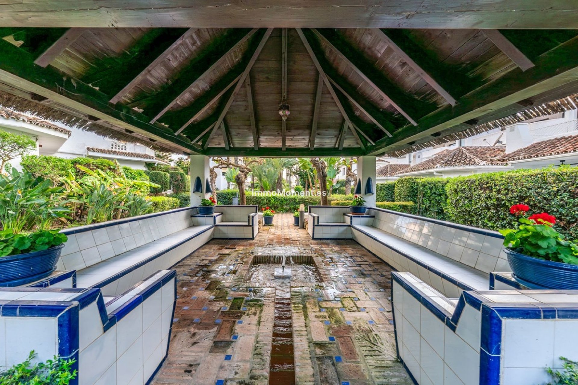 Resale - Apartment - Marbella - Elviria