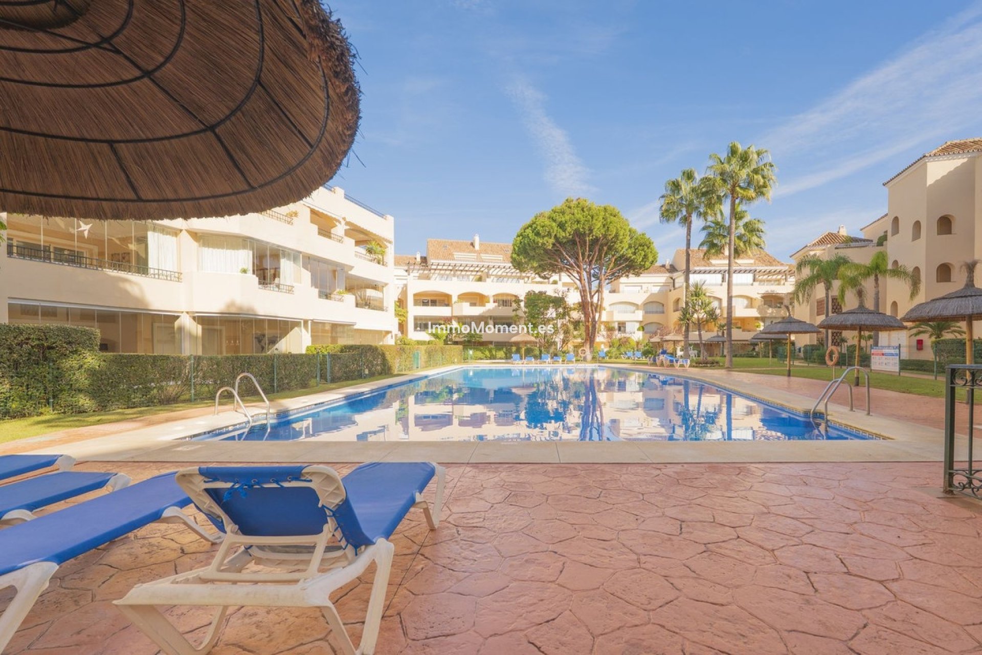 Resale - Apartment - Marbella - Elviria