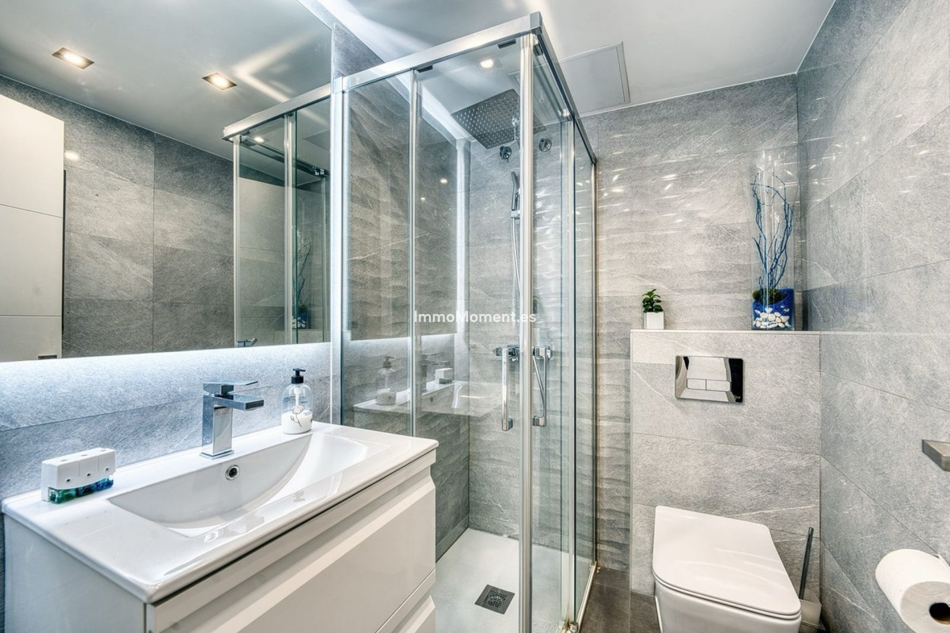 Resale - Apartment - Marbella - Elviria