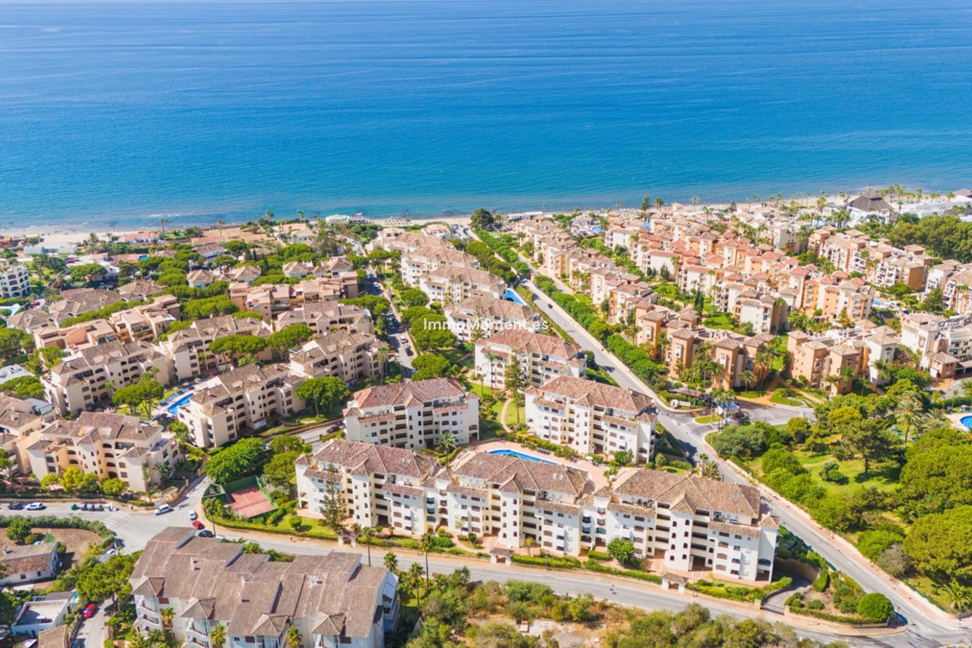 Resale - Apartment - Marbella - Elviria