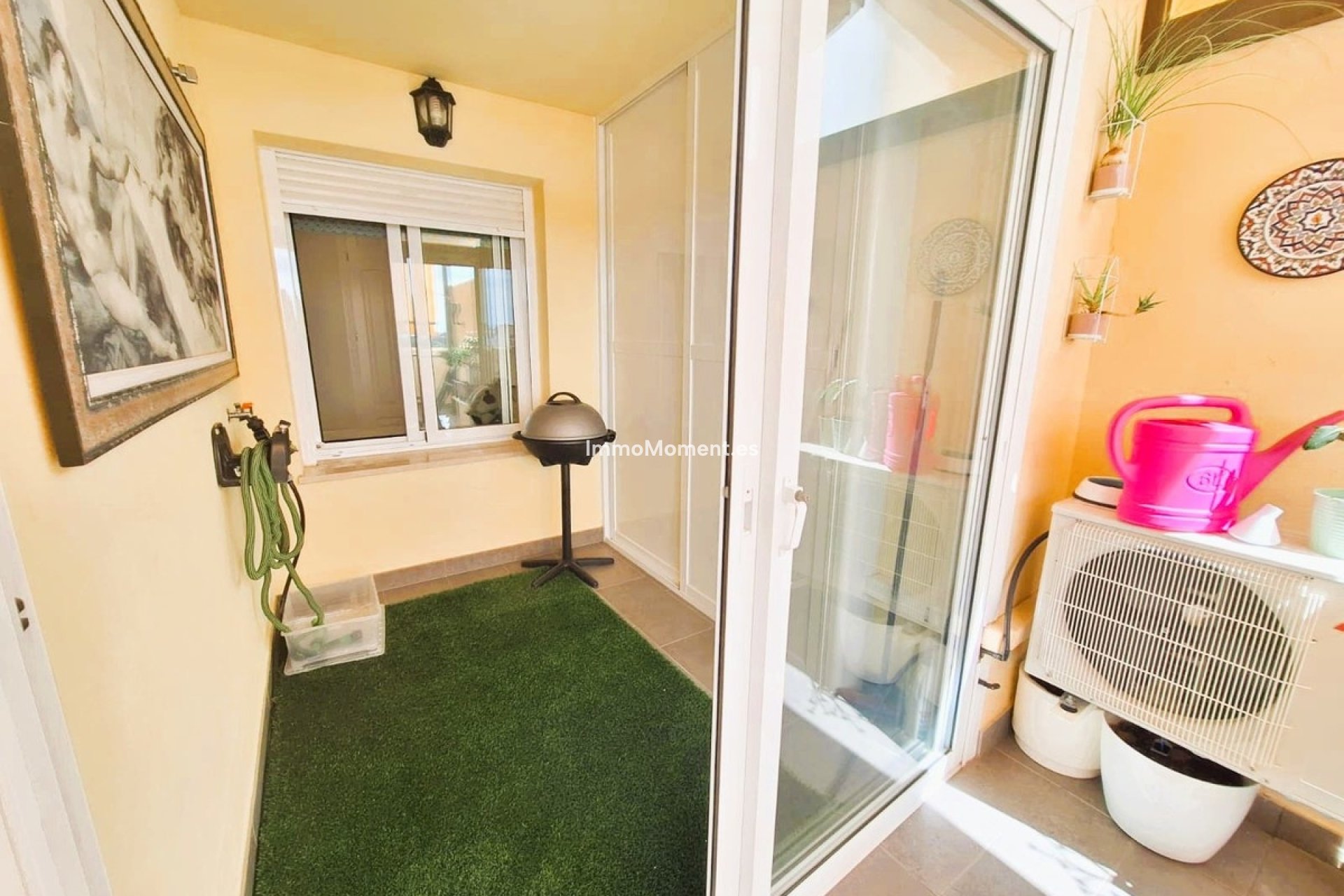 Resale - Apartment - Marbella - Elviria