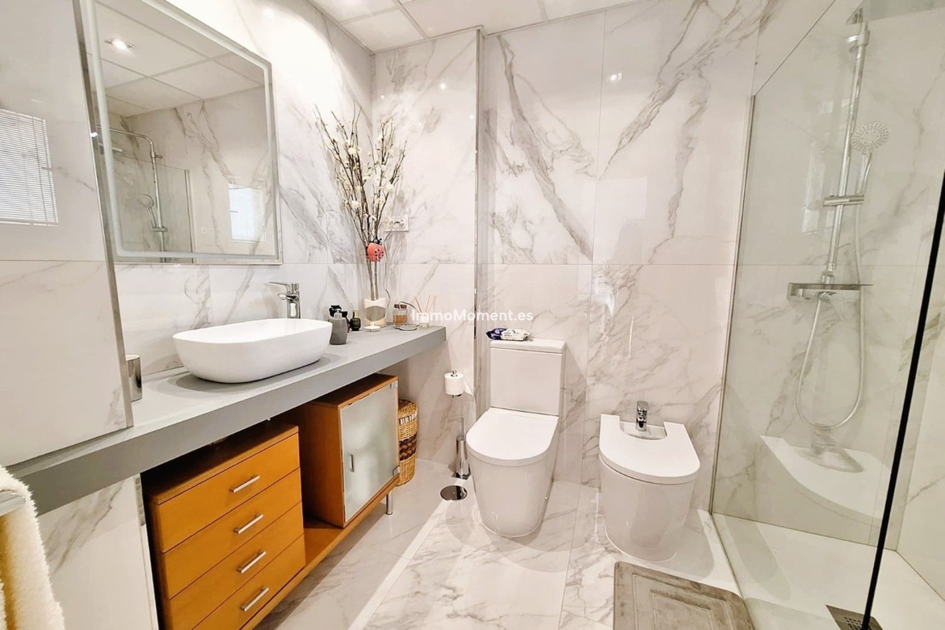 Resale - Apartment - Marbella - Elviria