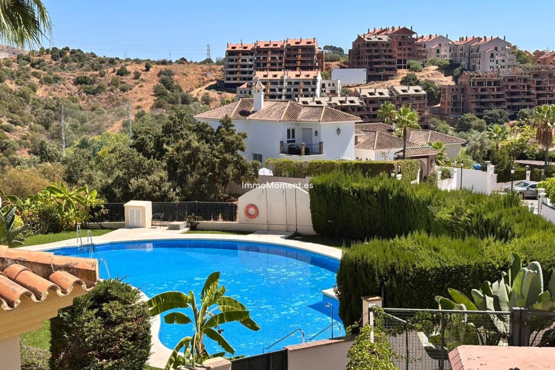 Resale - Apartment - Marbella - Elviria