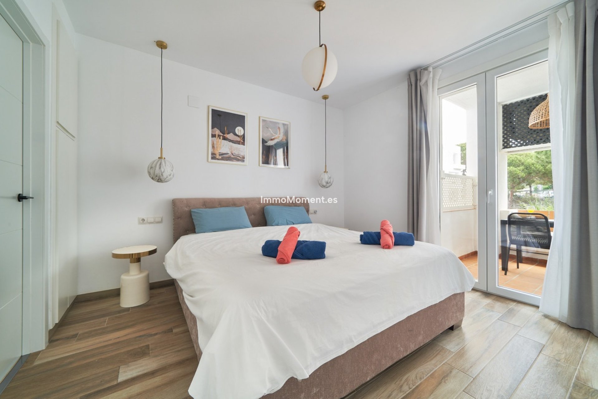 Resale - Apartment - Marbella - Elviria