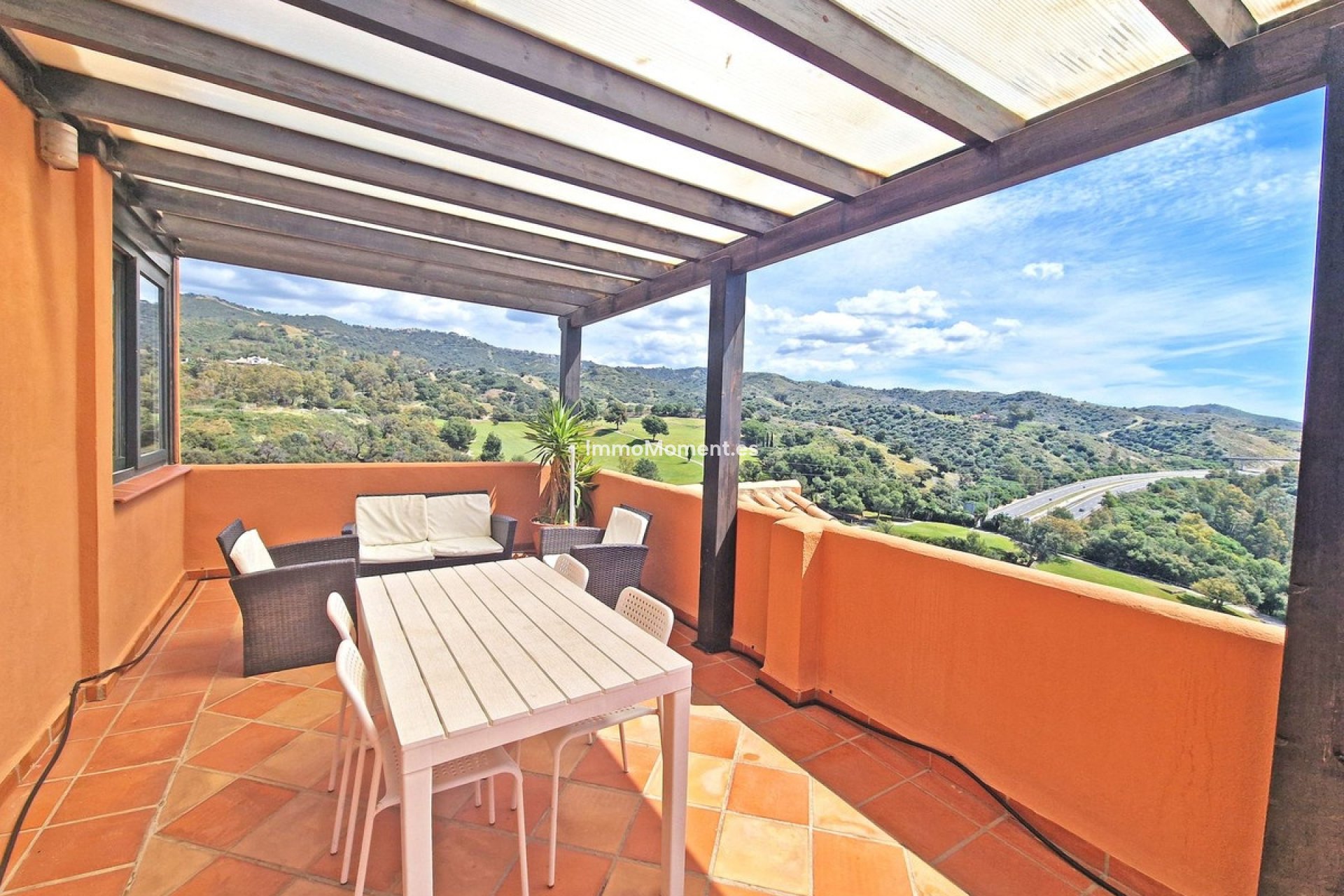 Resale - Apartment - Marbella - Elviria