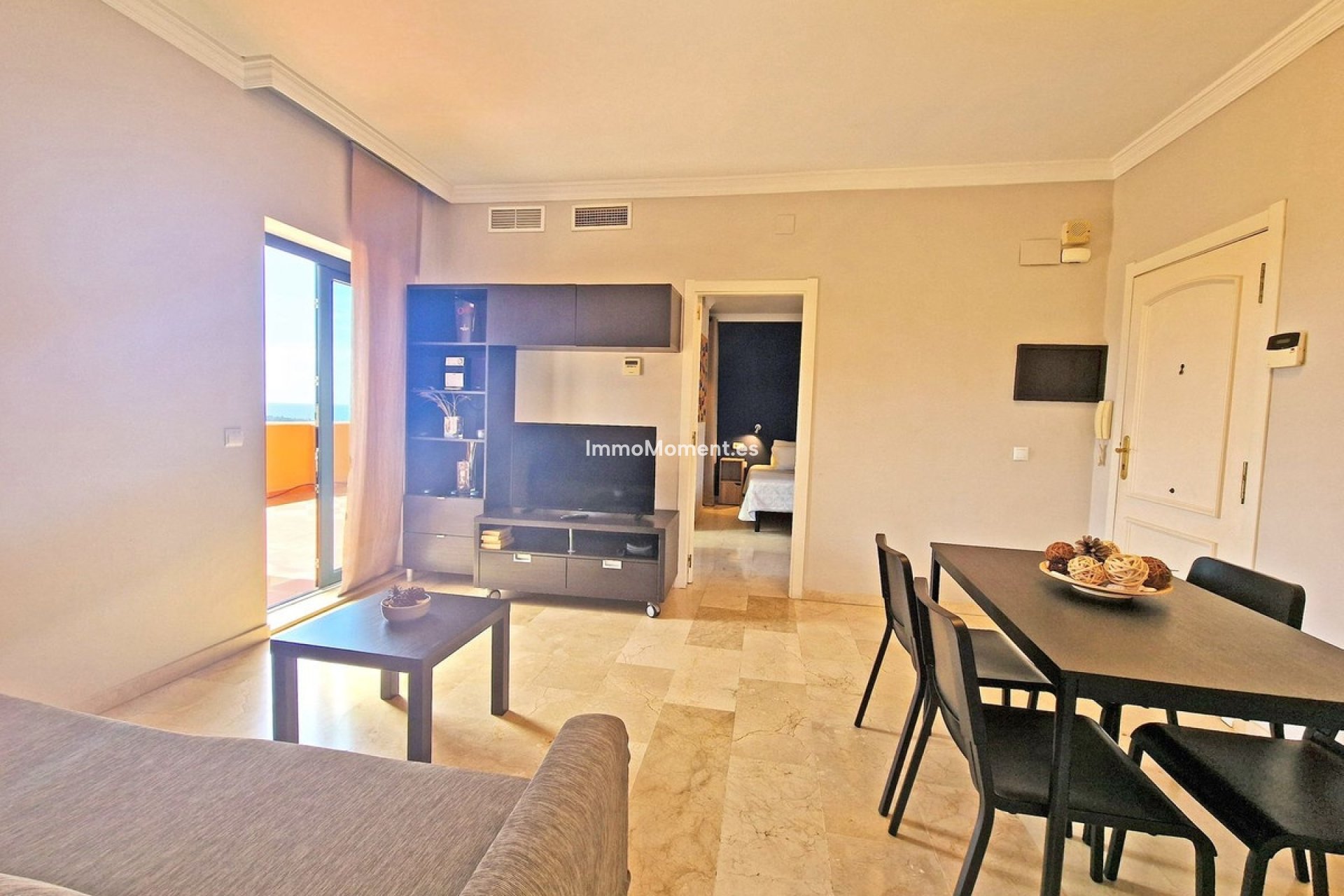 Resale - Apartment - Marbella - Elviria